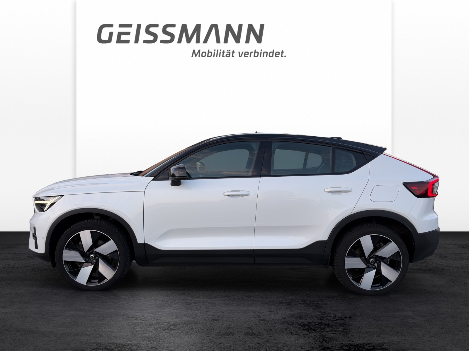 VOLVO C40 P8 Twin Recharge Ultimate AWD-image-2