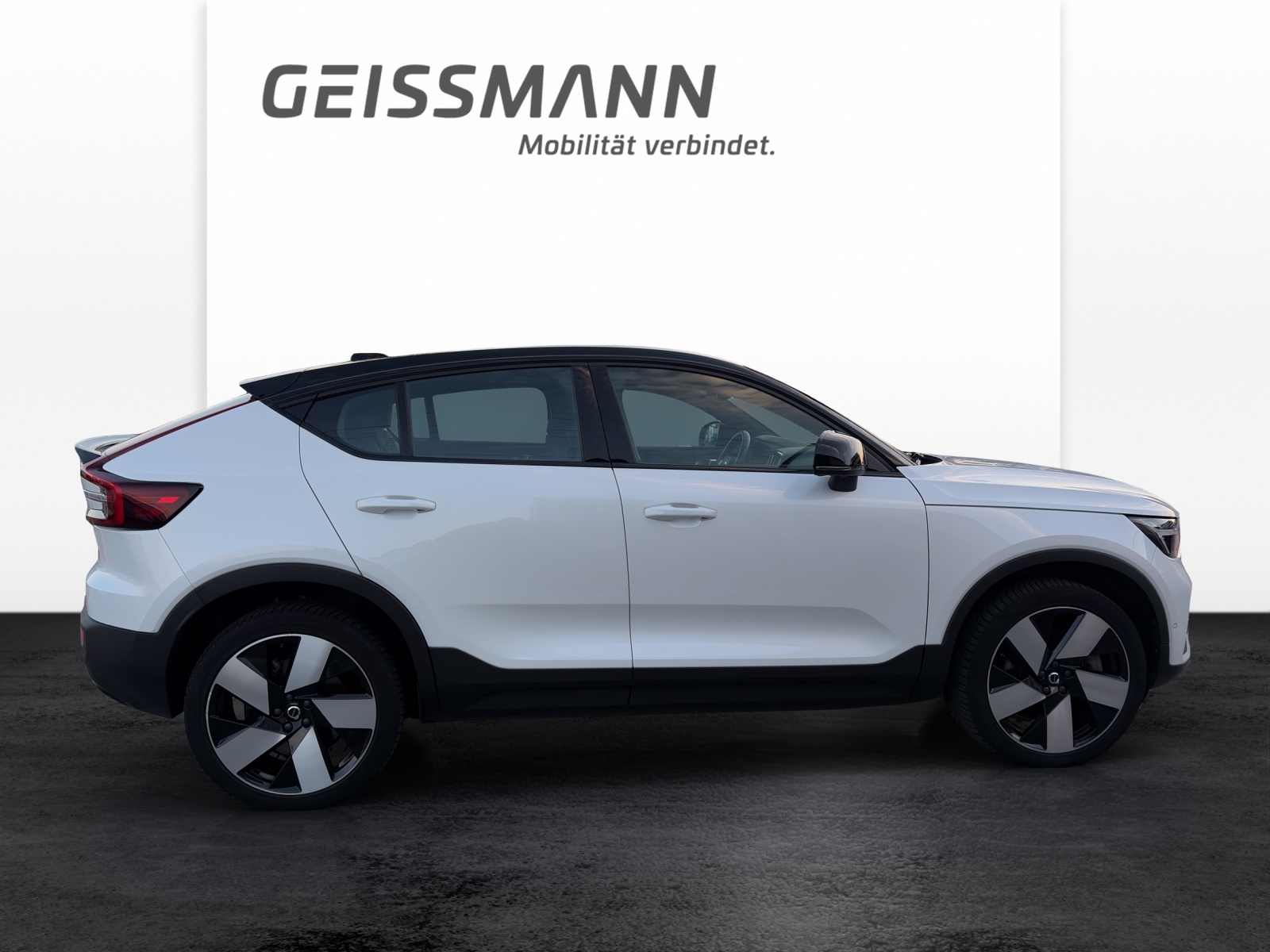 VOLVO C40 P8 Twin Recharge Ultimate AWD-image-3