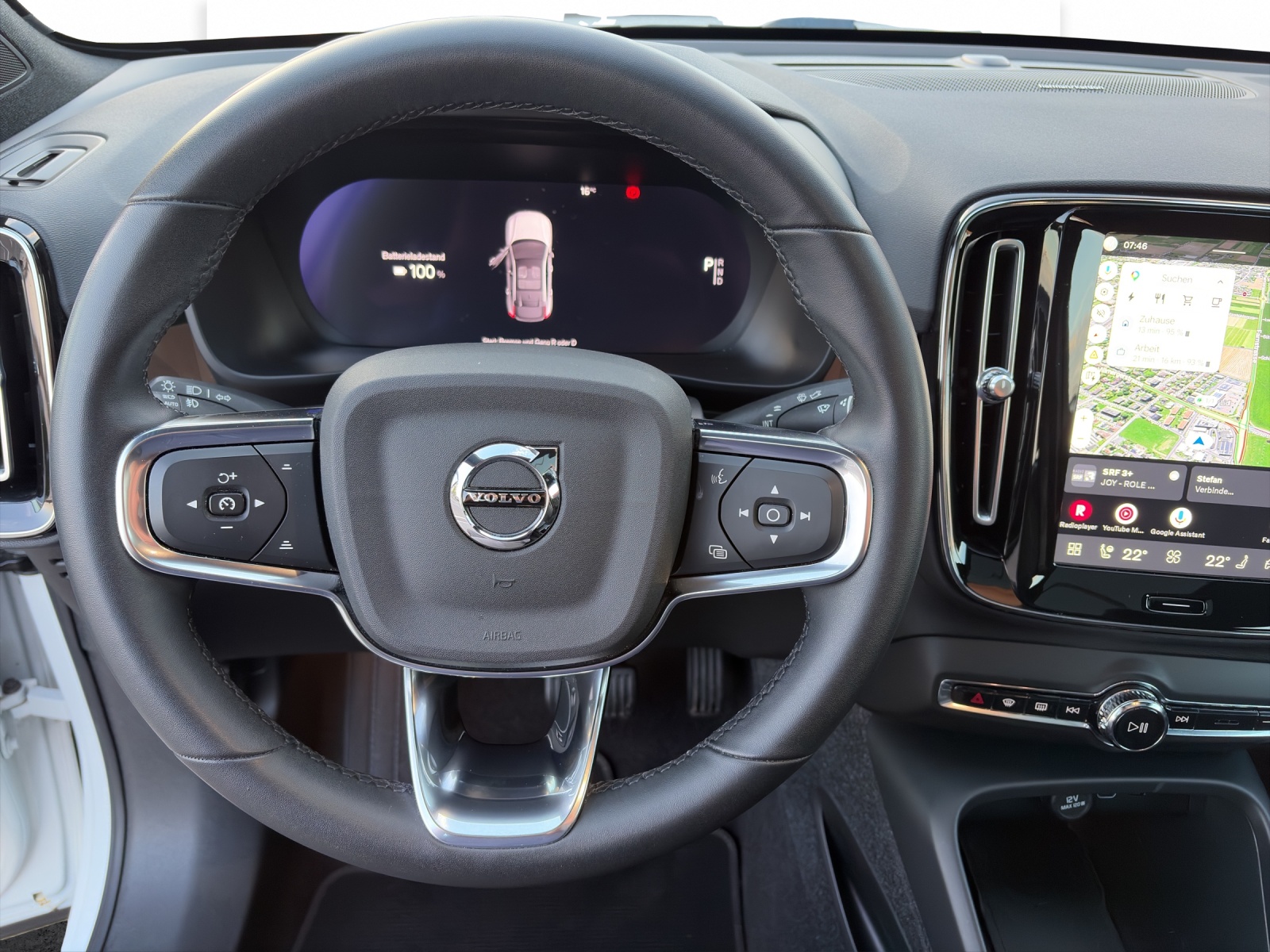 VOLVO C40 P8 Twin Recharge Ultimate AWD-image-9