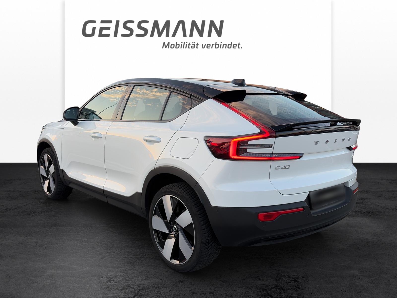 VOLVO C40 P8 Twin Recharge Ultimate AWD-image-5
