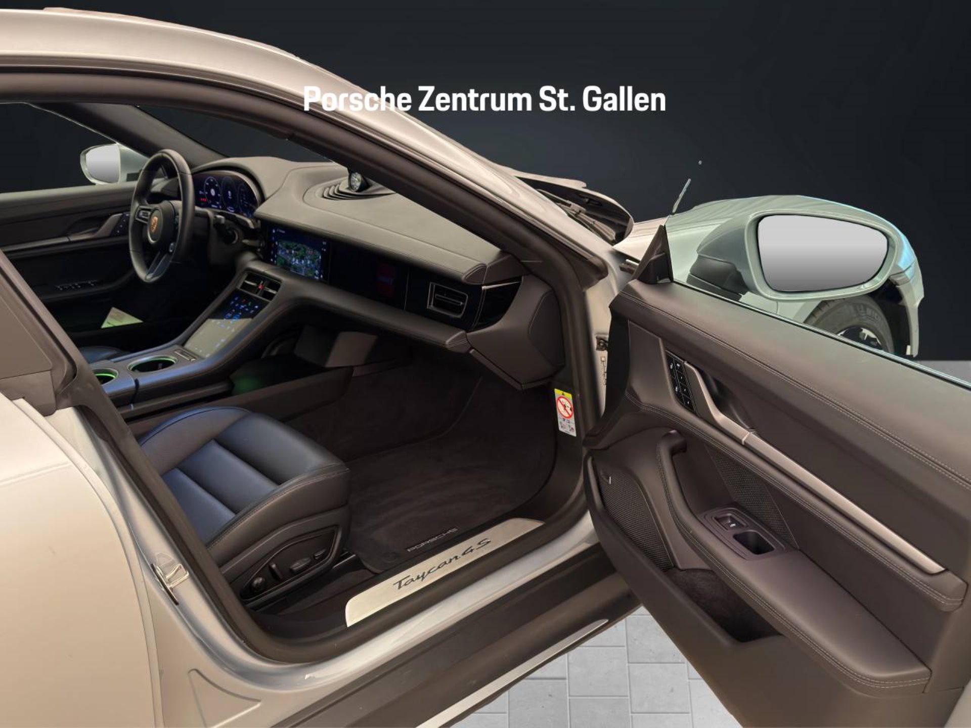 PORSCHE Taycan 4S-image-18