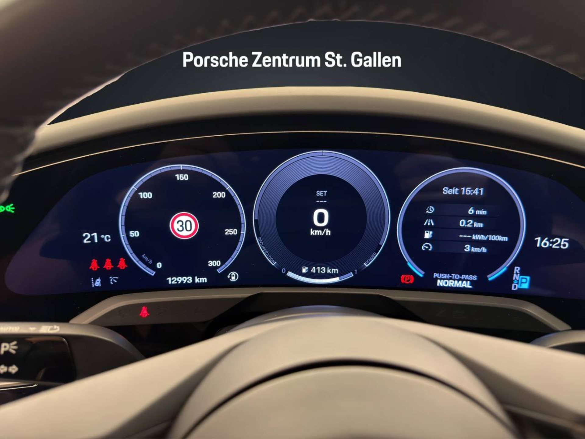 PORSCHE Taycan 4S-image-22
