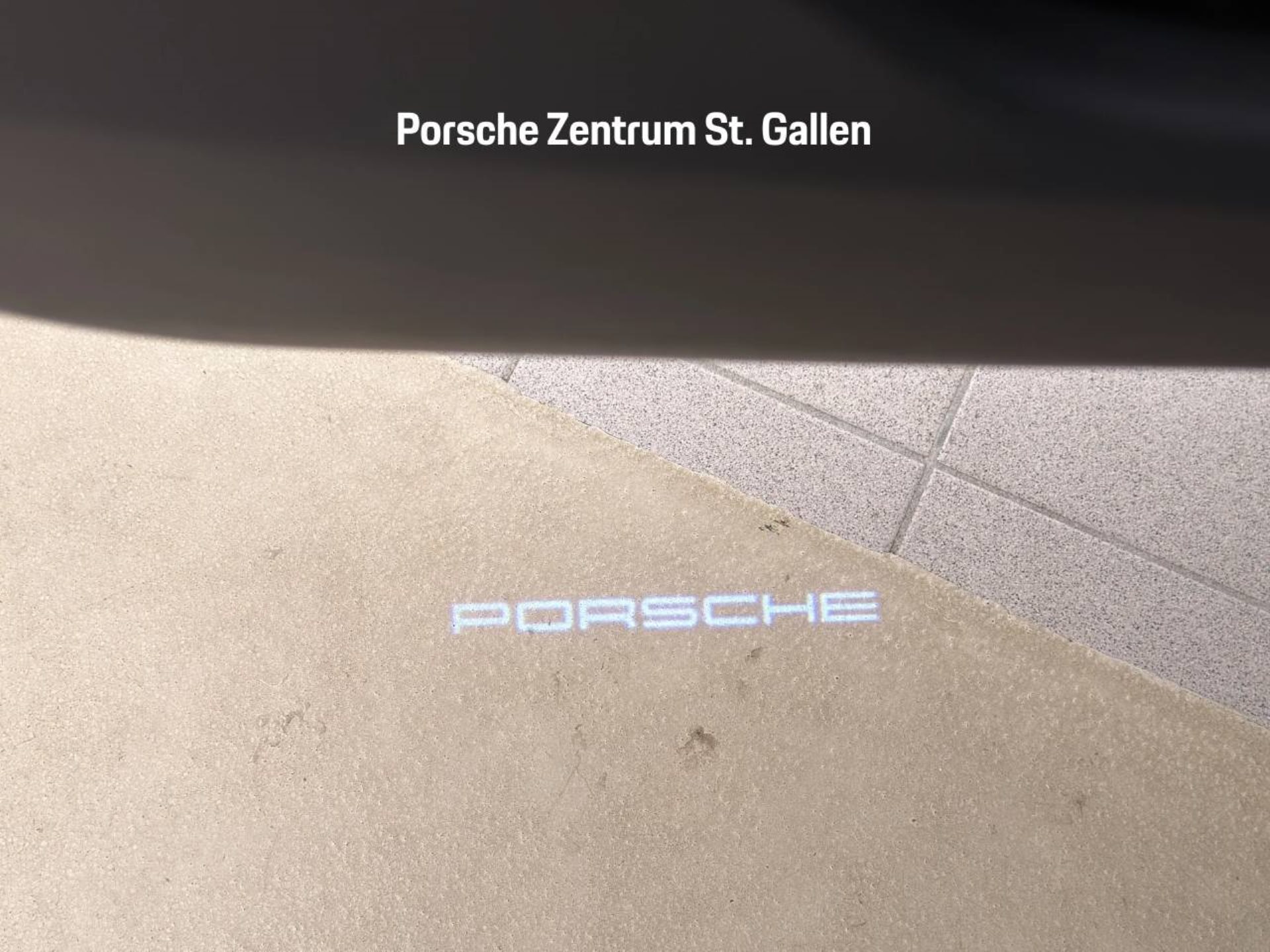 PORSCHE Taycan 4S-image-24