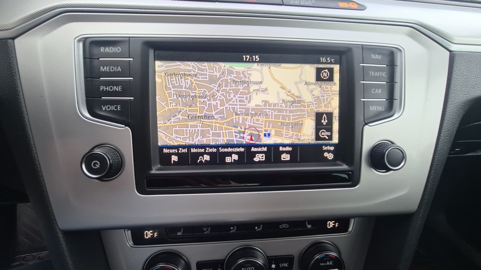 VW Passat Variant 2.0 TDI BMT Comfortline DSG 4Motion ** Gr-Navi ** RF-Kamera ** Abstandsregelsysteme ** Anh-Kupplung ** Ab MFK **-image-15