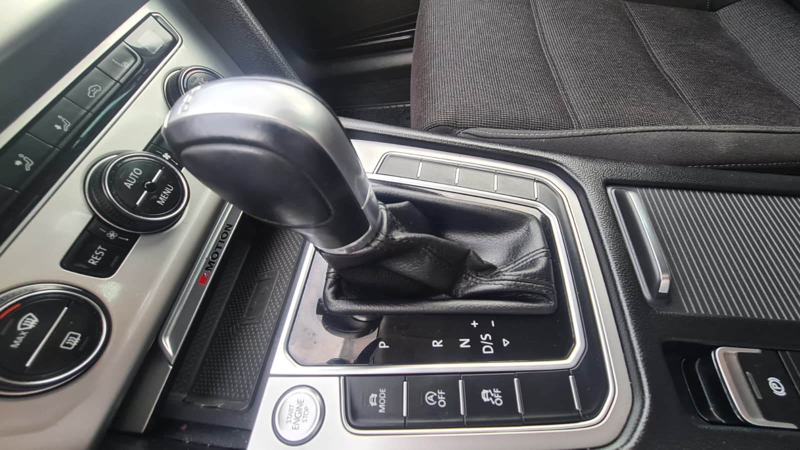 VW Passat Variant 2.0 TDI BMT Comfortline DSG 4Motion ** Gr-Navi ** RF-Kamera ** Abstandsregelsysteme ** Anh-Kupplung ** Ab MFK **-image-13