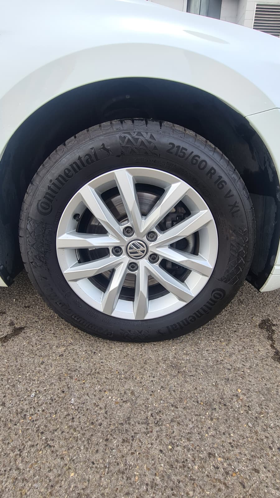 VW Passat Variant 2.0 TDI BMT Comfortline DSG 4Motion ** Gr-Navi ** RF-Kamera ** Abstandsregelsysteme ** Anh-Kupplung ** Ab MFK **-image-21
