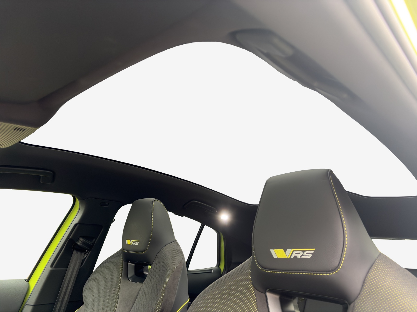 SKODA Enyaq Coupé RS iV 80 4x4-image-13