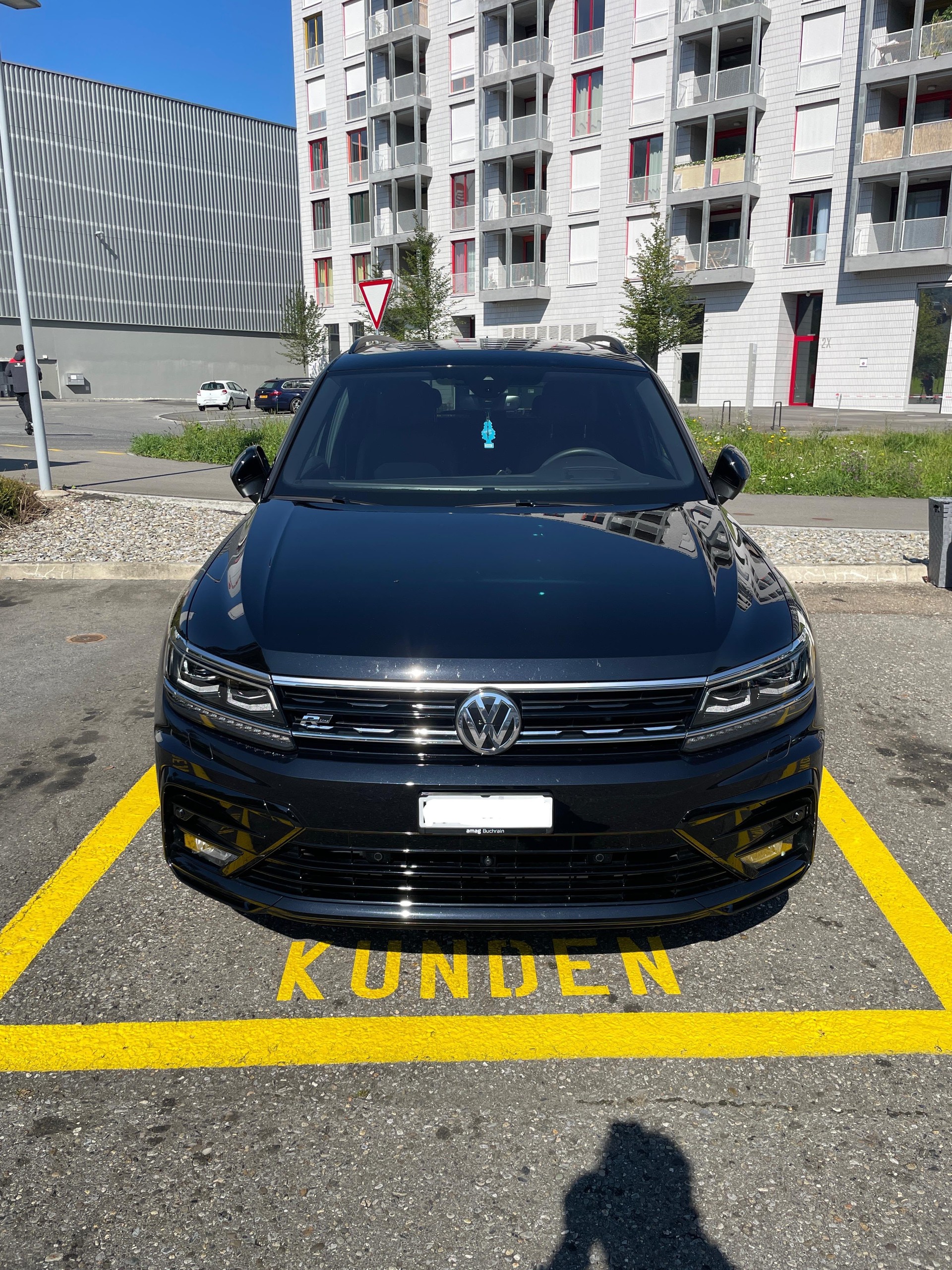 VW Tiguan Allspace 2.0 TSI Highline DSG 4-motion-image-2
