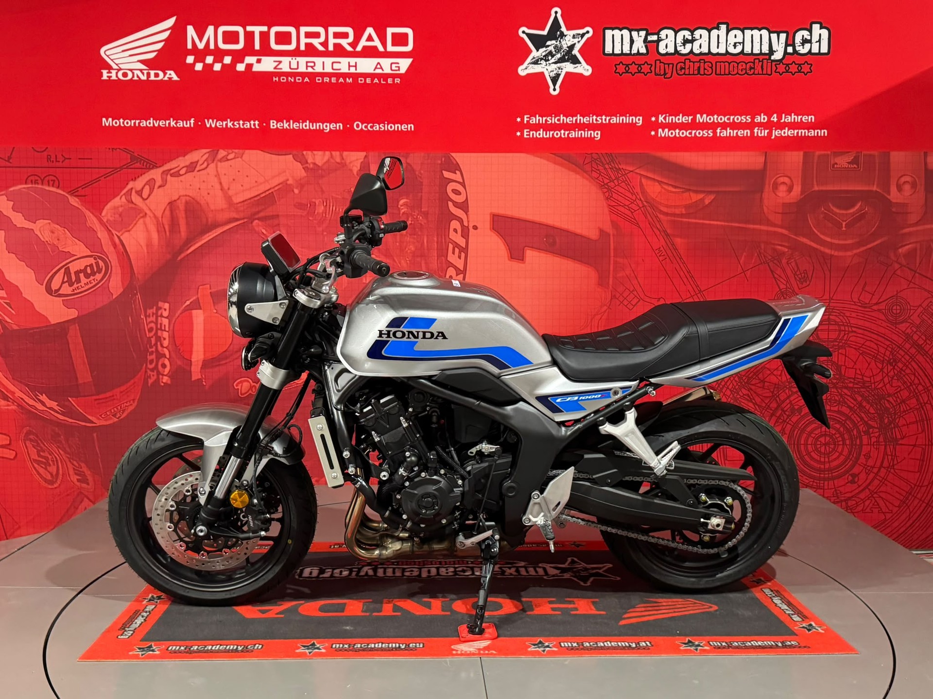 HONDA CB1000F *Neufahrzeug* **Wolf Silver Metallic - Blue Stripe**-showroom-element-1