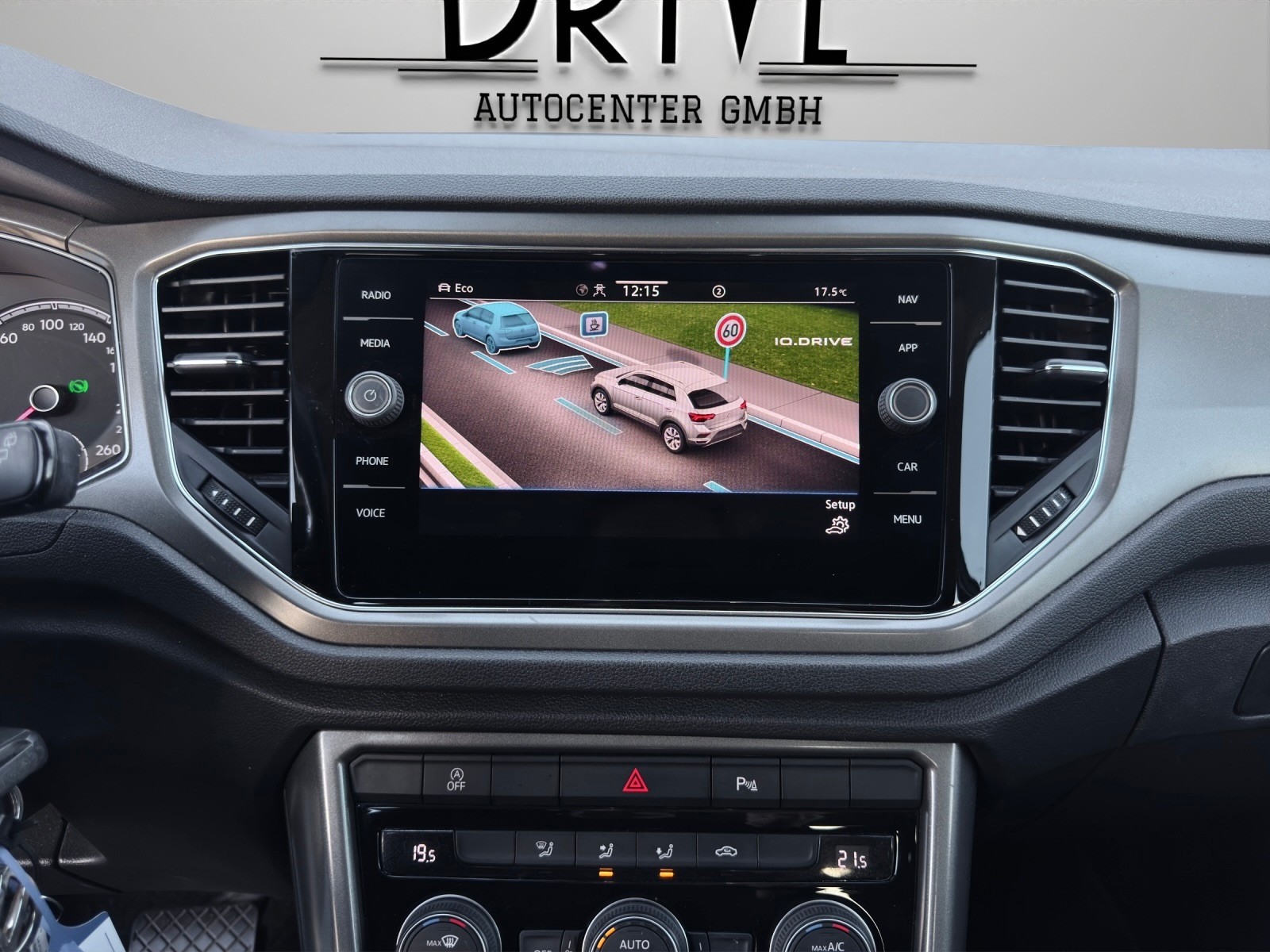 VW T-Roc 2.0 TDI SCR Advance DSG 4Motion *Apple CarPlay/Android Auto*Tempomat ACC*DAB+ uvm.*-image-16