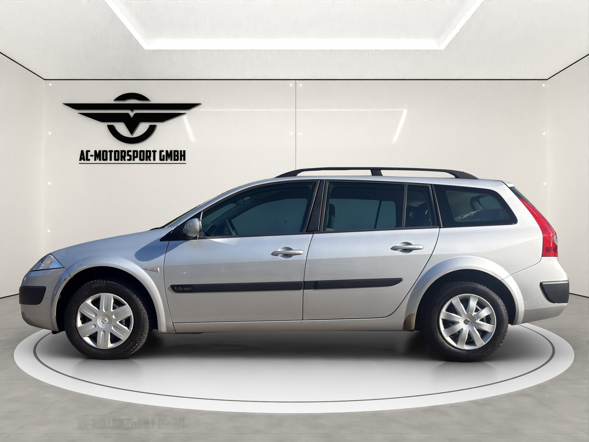 RENAULT Mégane Break 1.6 16V Expression-image-4