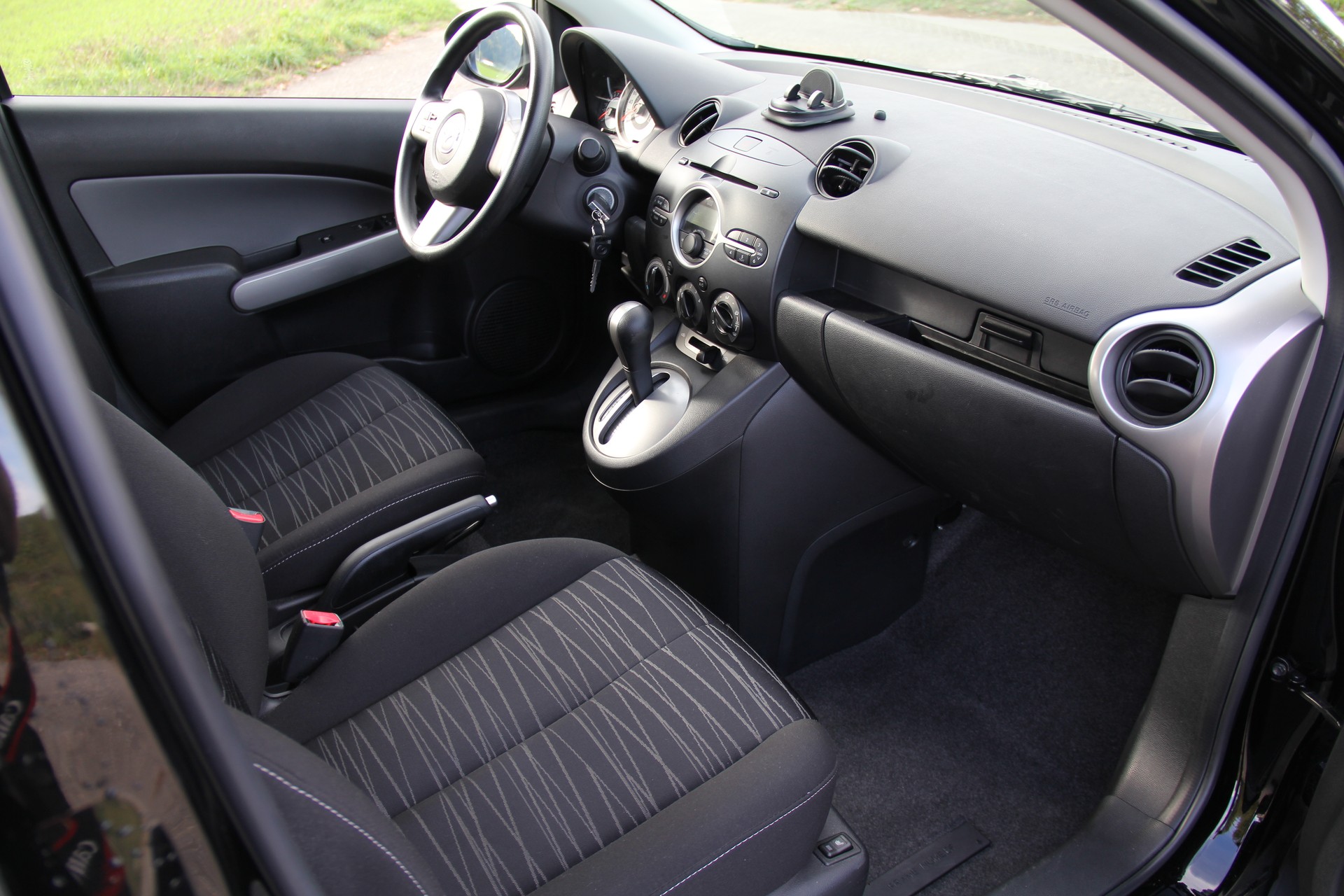 MAZDA 2 1.5i 16V City2 Automatic-image-8