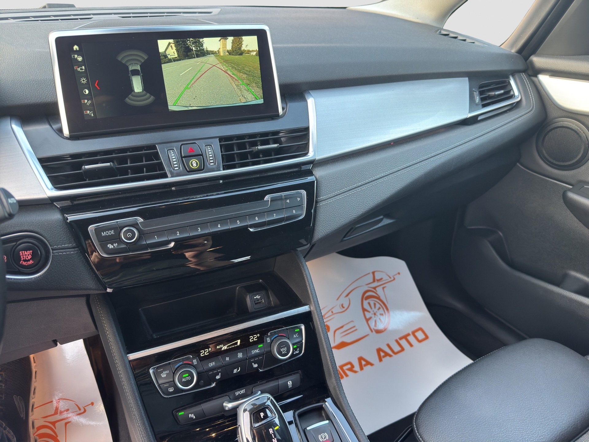 BMW 218 Gran Tourer-image-9