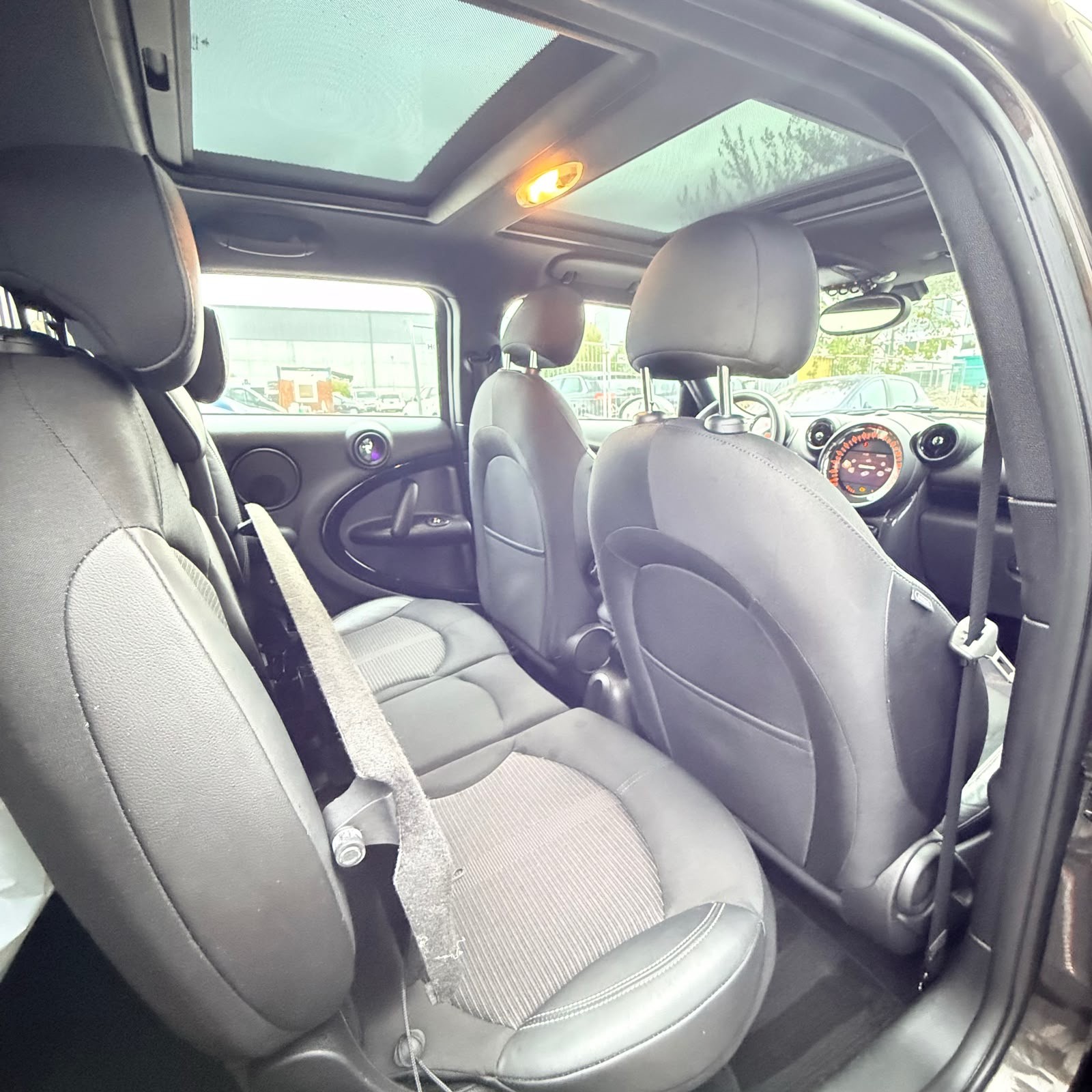 MINI Countryman Cooper D ALL4 Snowhill-image-9