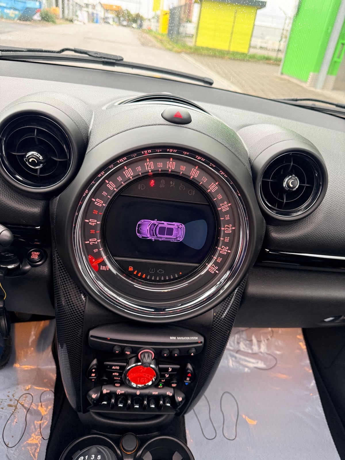 MINI Countryman Cooper D ALL4 Snowhill-image-12