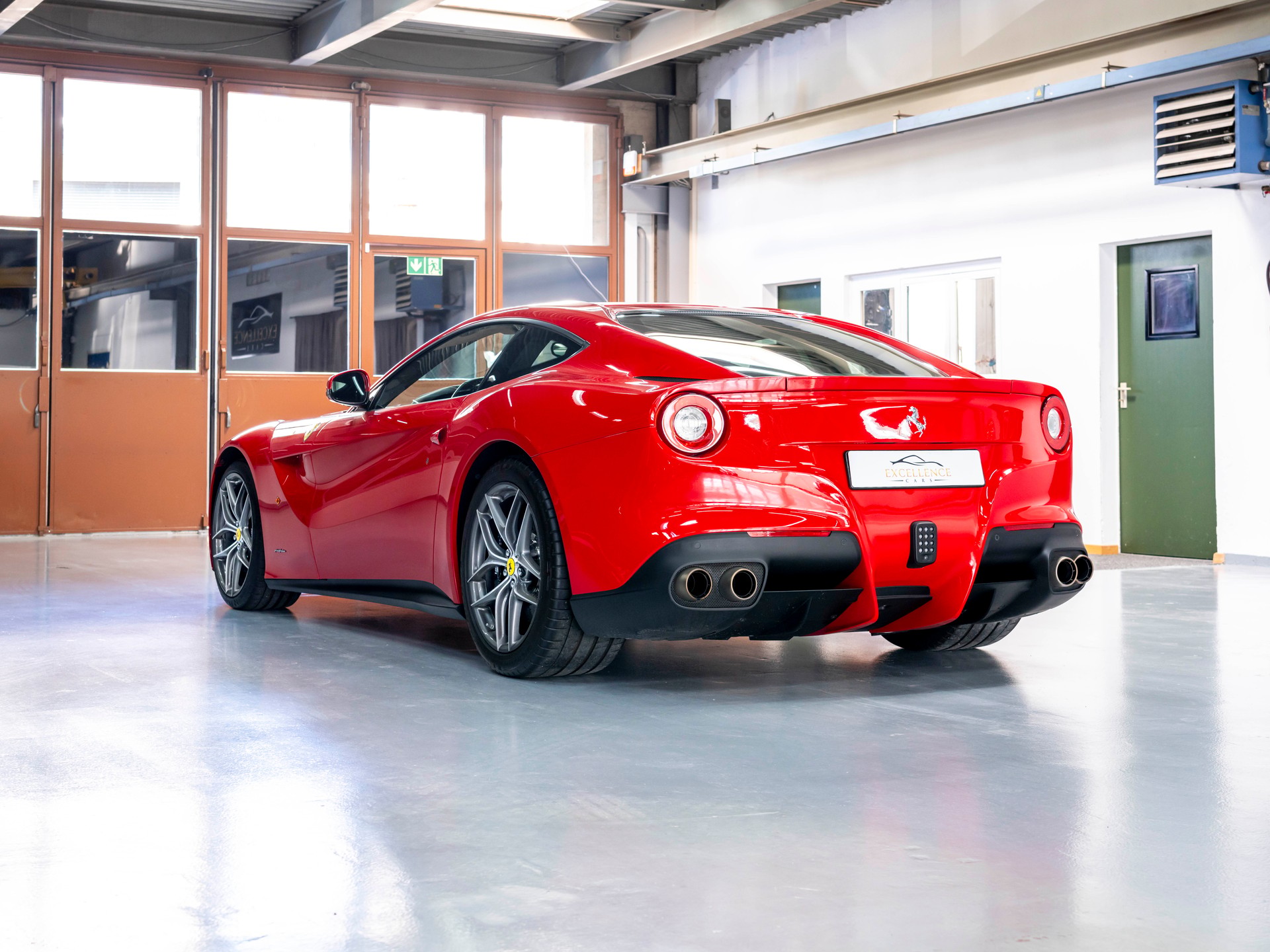 FERRARI F12 Berlinetta-image-1