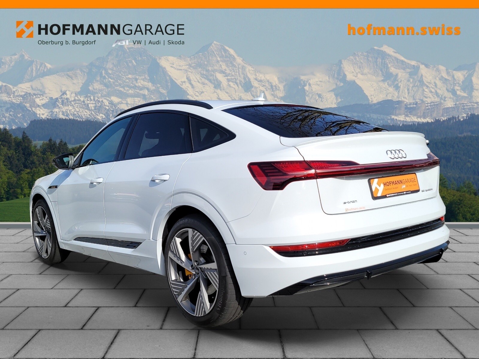 AUDI e-tron 55 Sportback S Line quattro-image-2