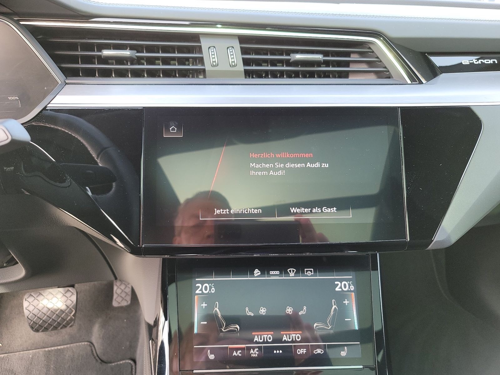 AUDI e-tron 55 Sportback S Line quattro-image-11
