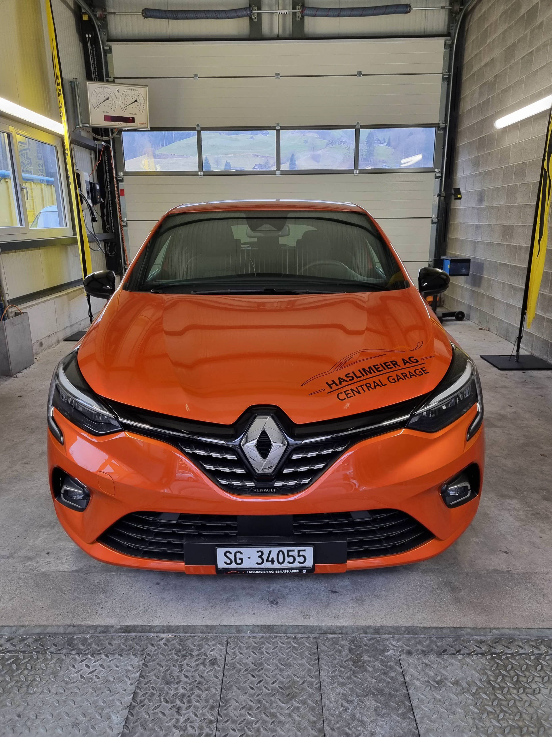 RENAULT Clio 1.3 TCe techno-image-1