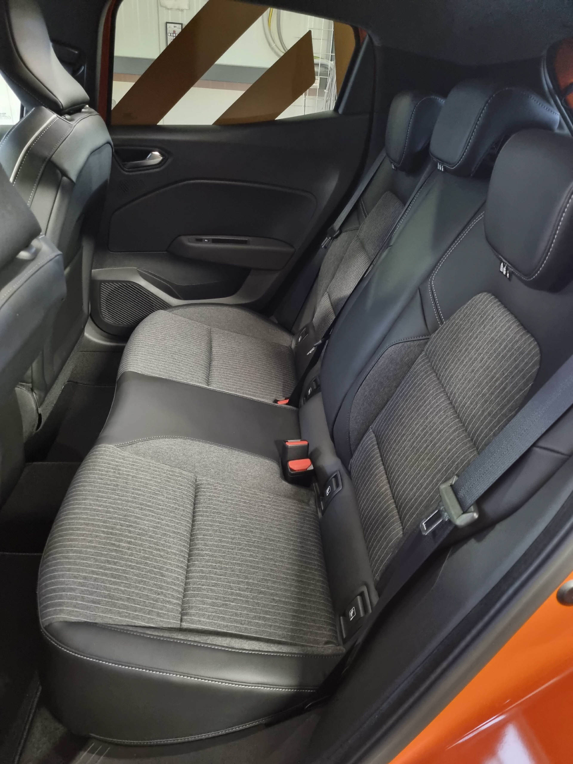 RENAULT Clio 1.3 TCe techno-image-6