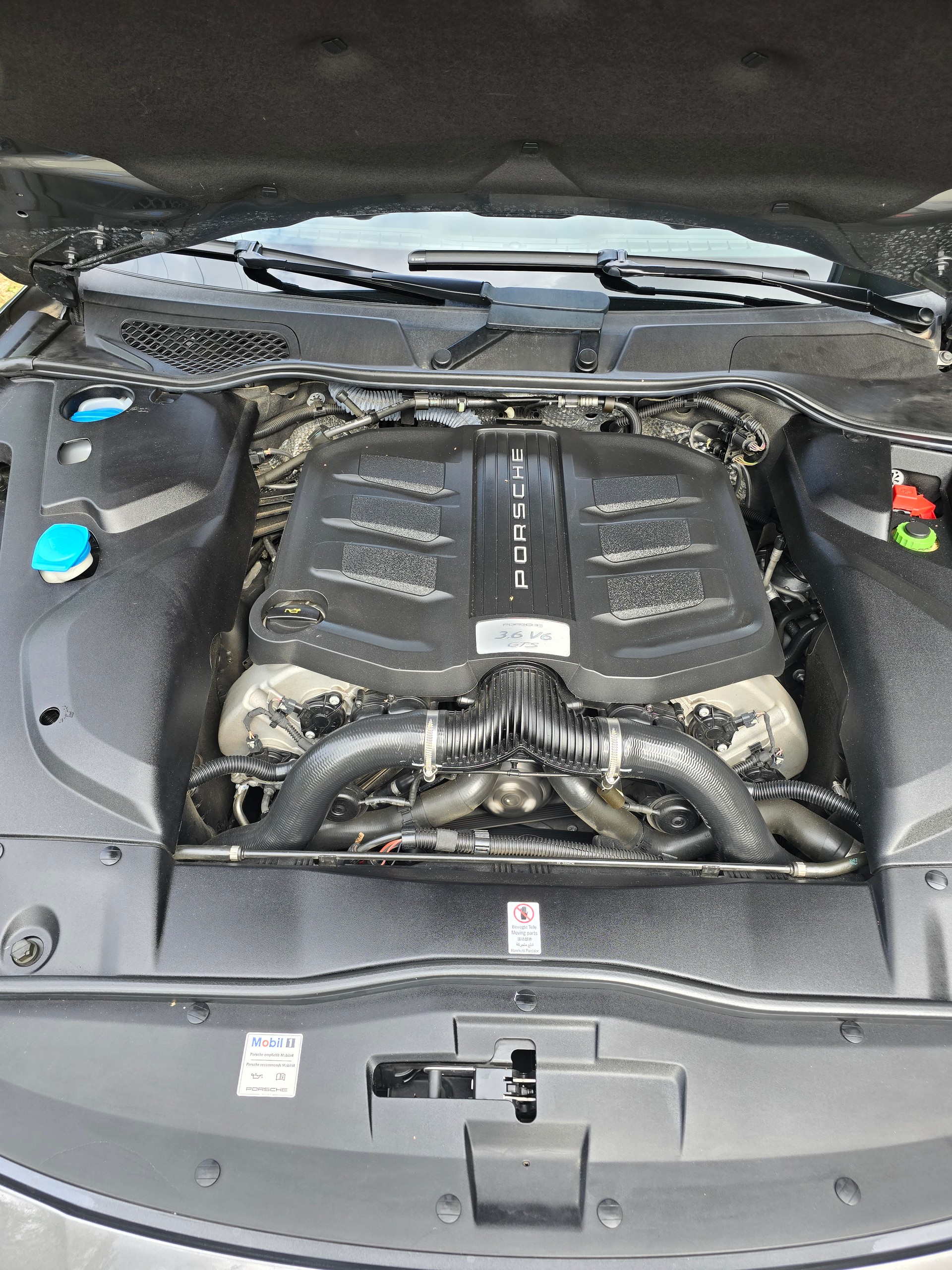 PORSCHE Cayenne GTS-image-15