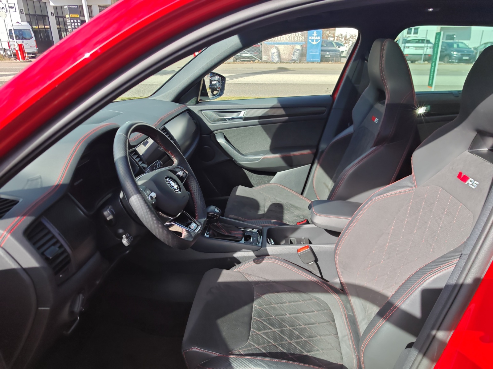 SKODA Kodiaq 2.0 TSI 4x4 RS-image-5