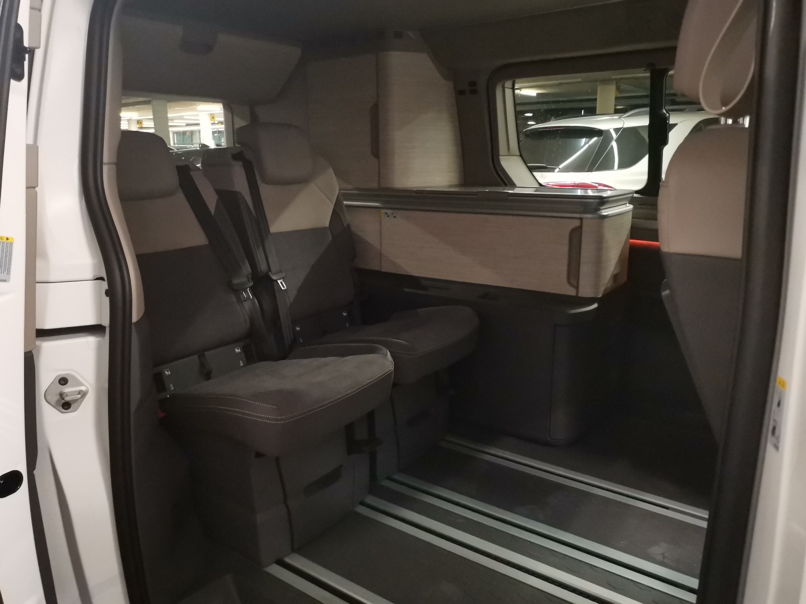 VW T7 California 2.0 TDI Ocean DSG-image-9