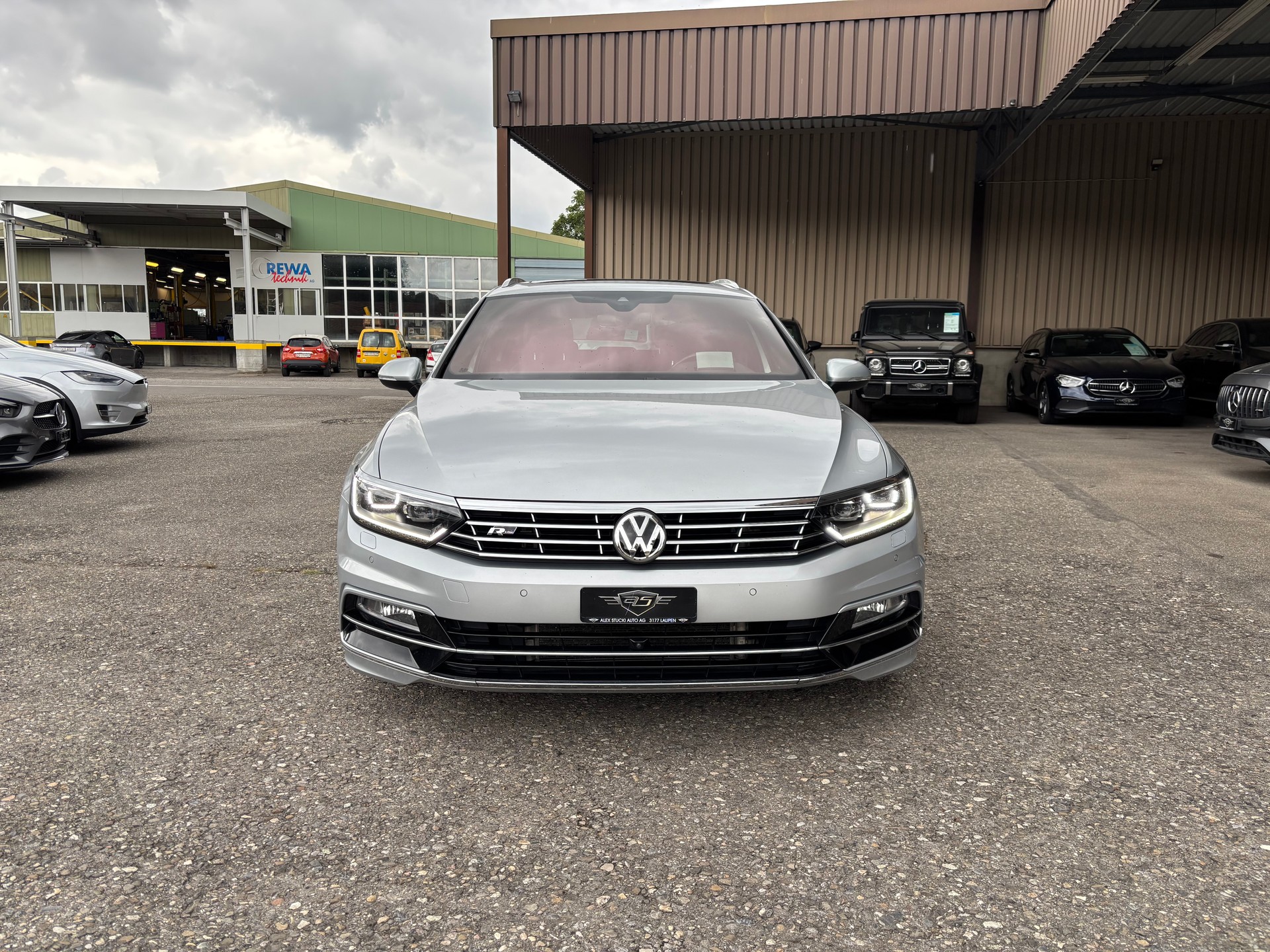 VW Passat Variant 2.0 TDI BMT Highline DSG 4Motion-image-1