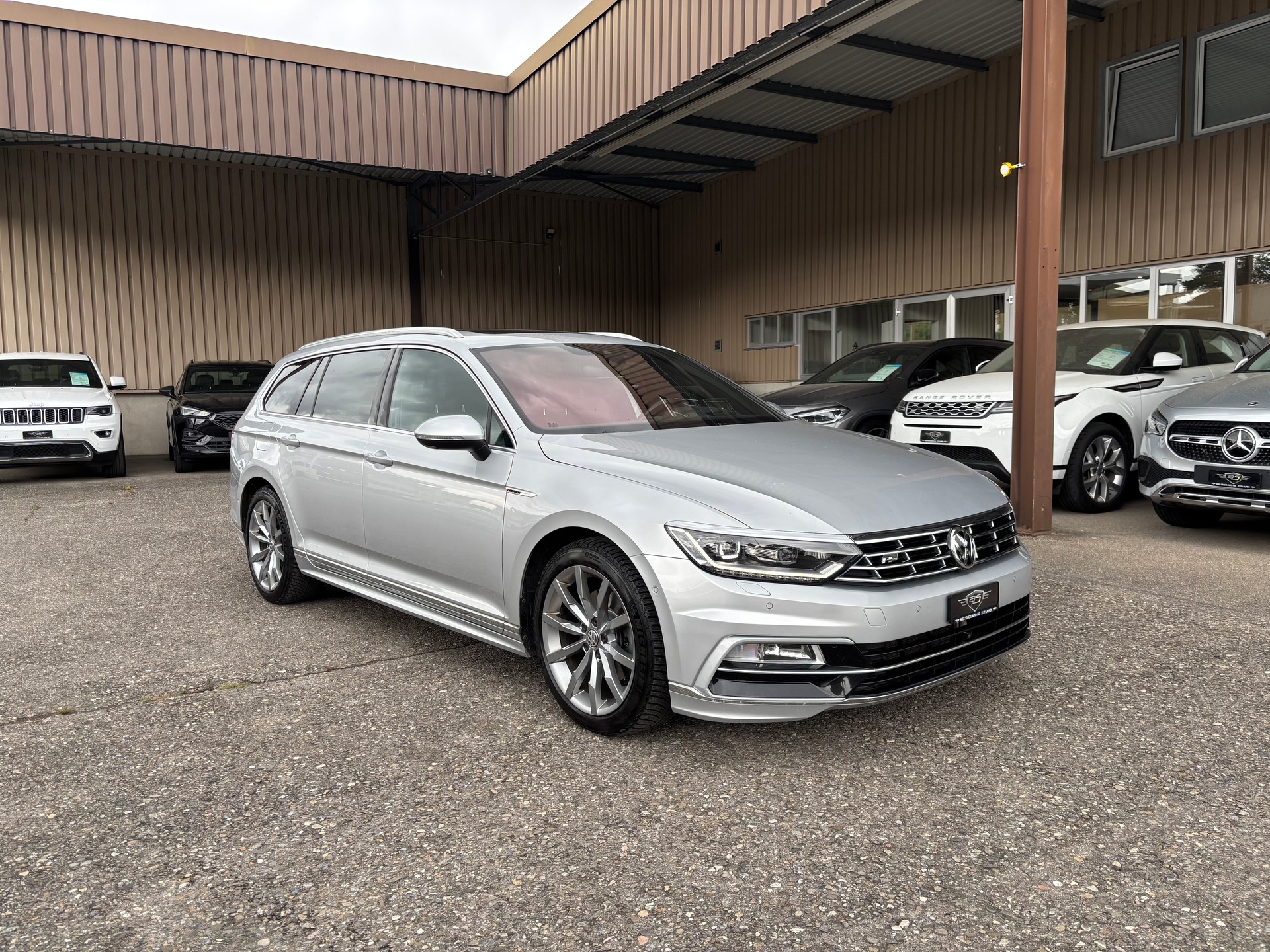 VW Passat Variant 2.0 TDI BMT Highline DSG 4Motion-image-0