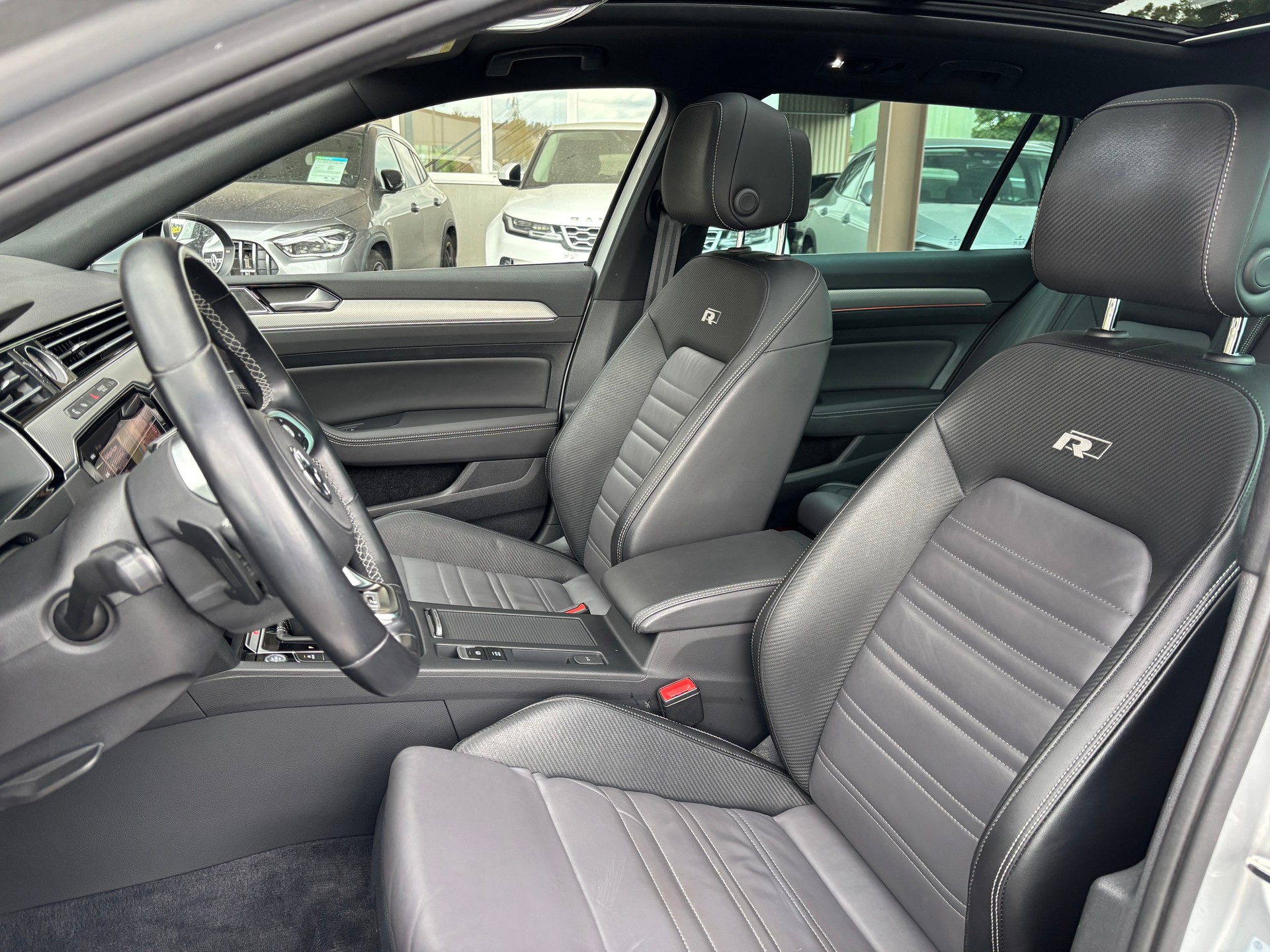 VW Passat Variant 2.0 TDI BMT Highline DSG 4Motion-image-11