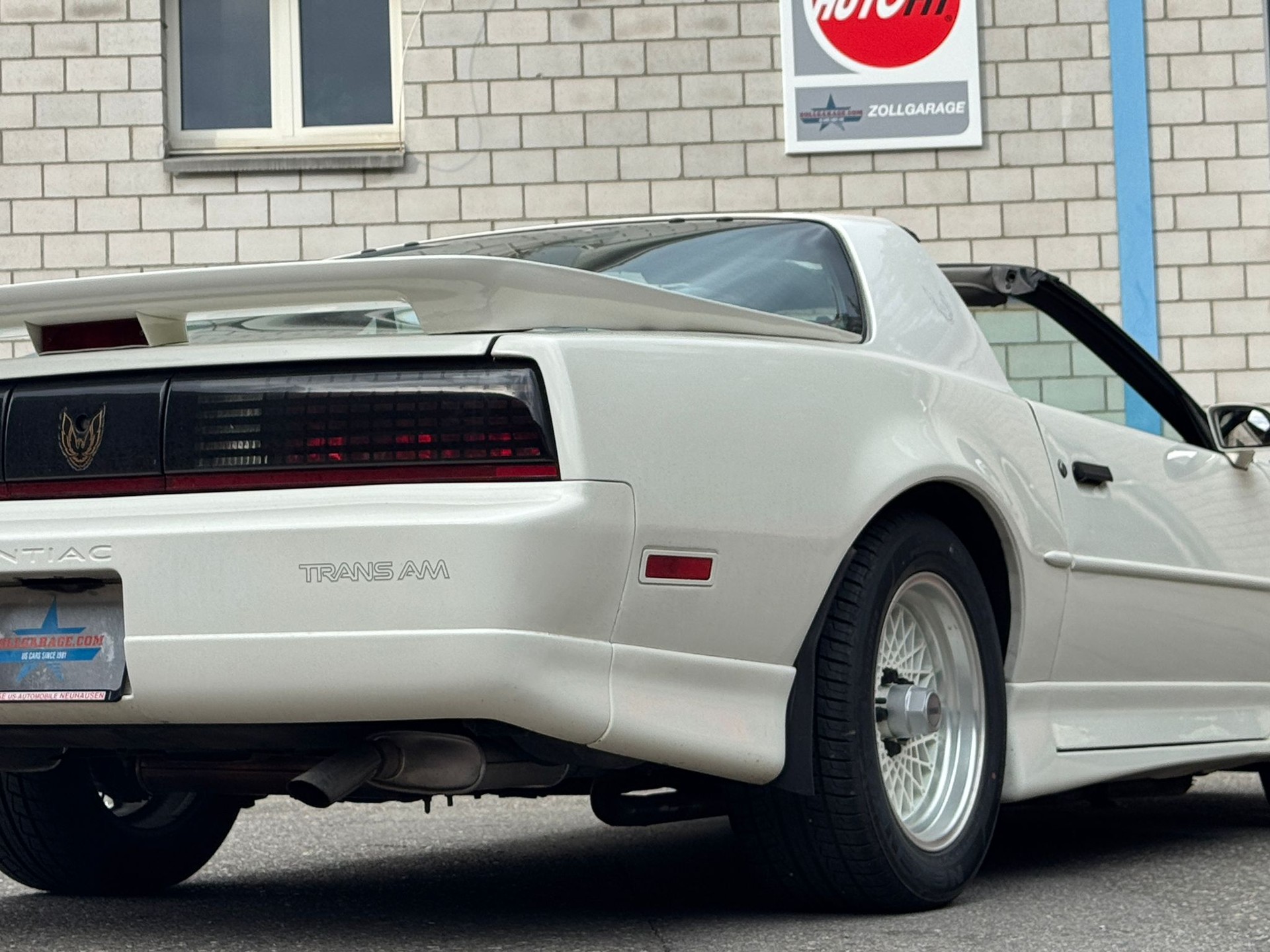 PONTIAC TRANS AM 5.0-V8 TARGA DACH-image-9
