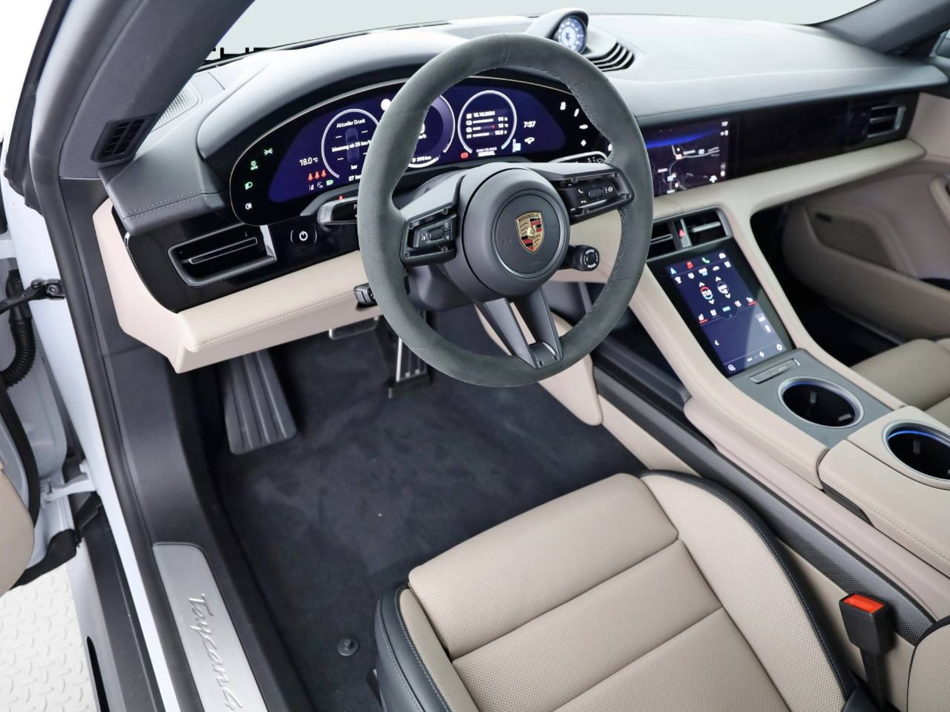 PORSCHE Taycan 4S Sport Turismo-image-3