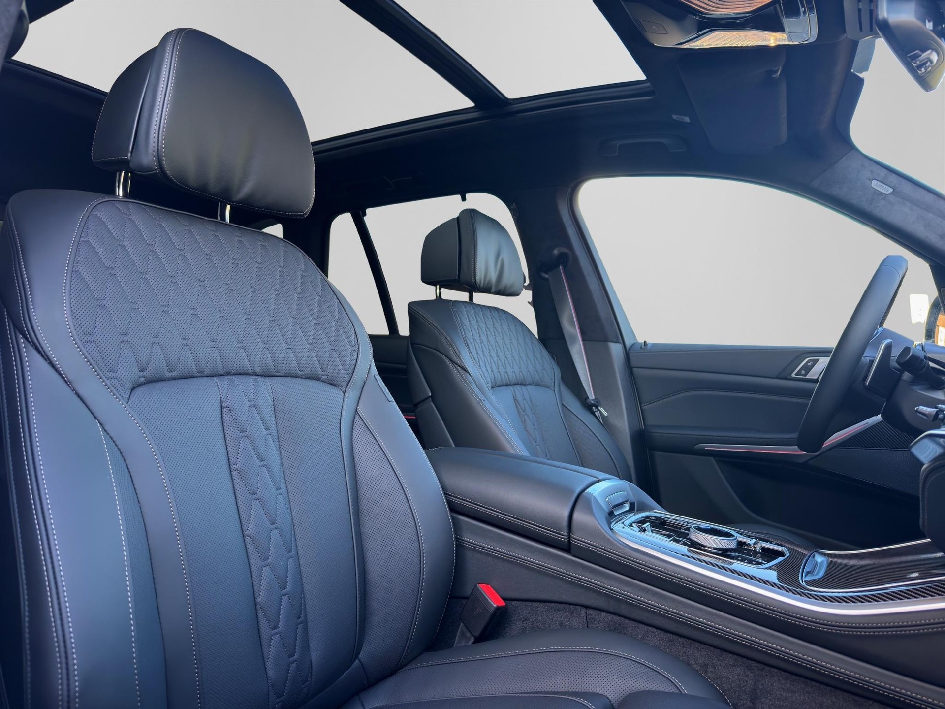 BMW X5 50e xDrive M Sport Pro-image-16