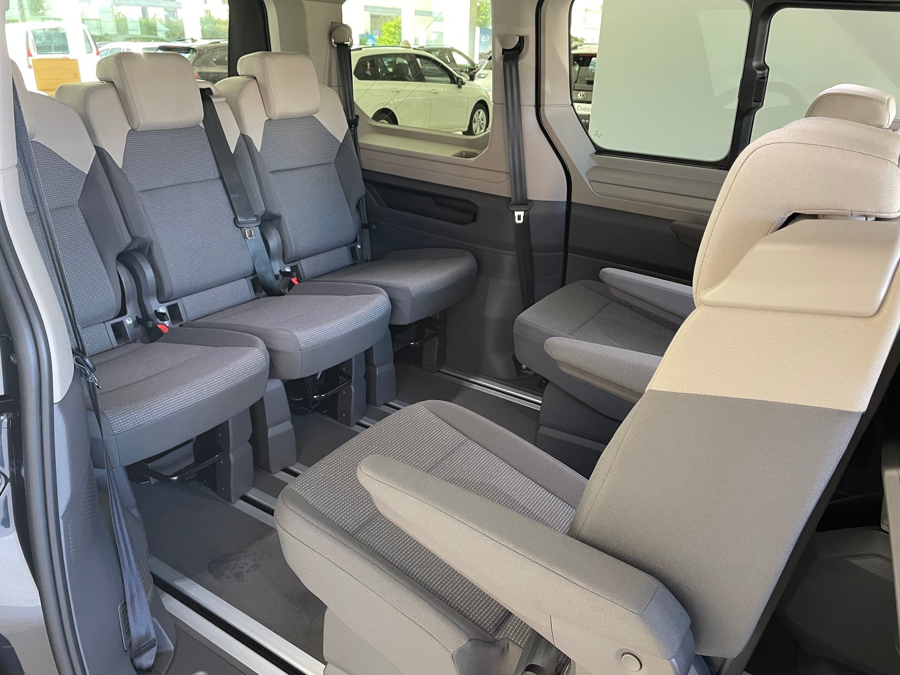 VW Multivan 1.5 eHybrid Liberty 4Motion DSG-image-7