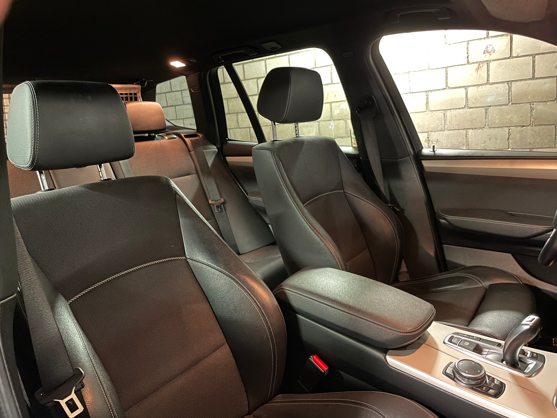 BMW X3 xDrive 20d-image-5