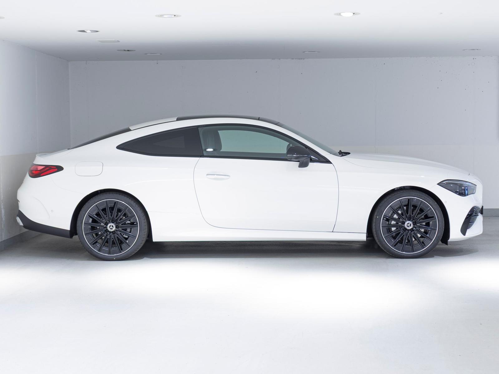 MERCEDES-BENZ CLE 300 4MATIC Coupé-image-1