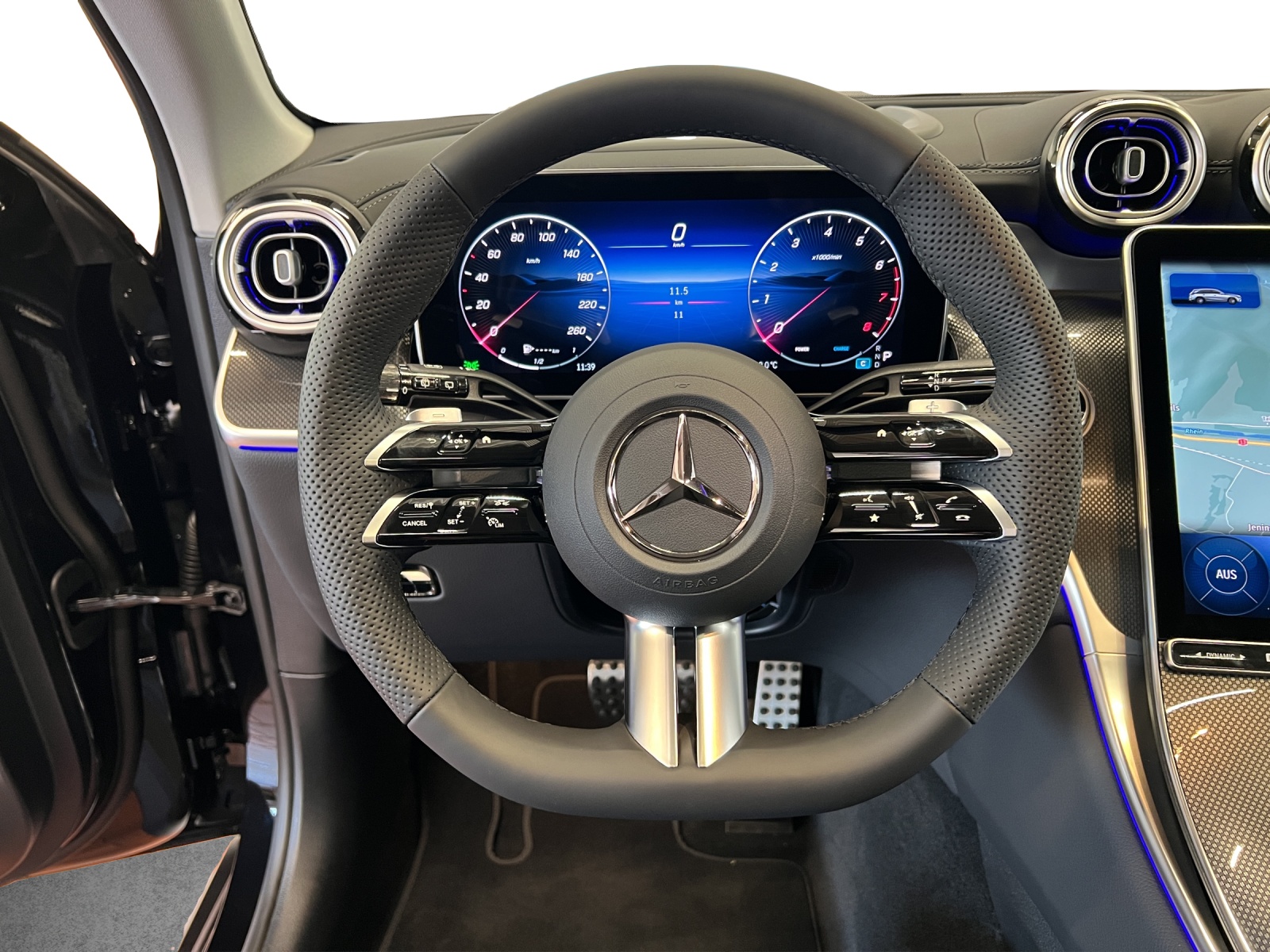MERCEDES-BENZ GLC 200 4Matic 9G-Tronic-image-10