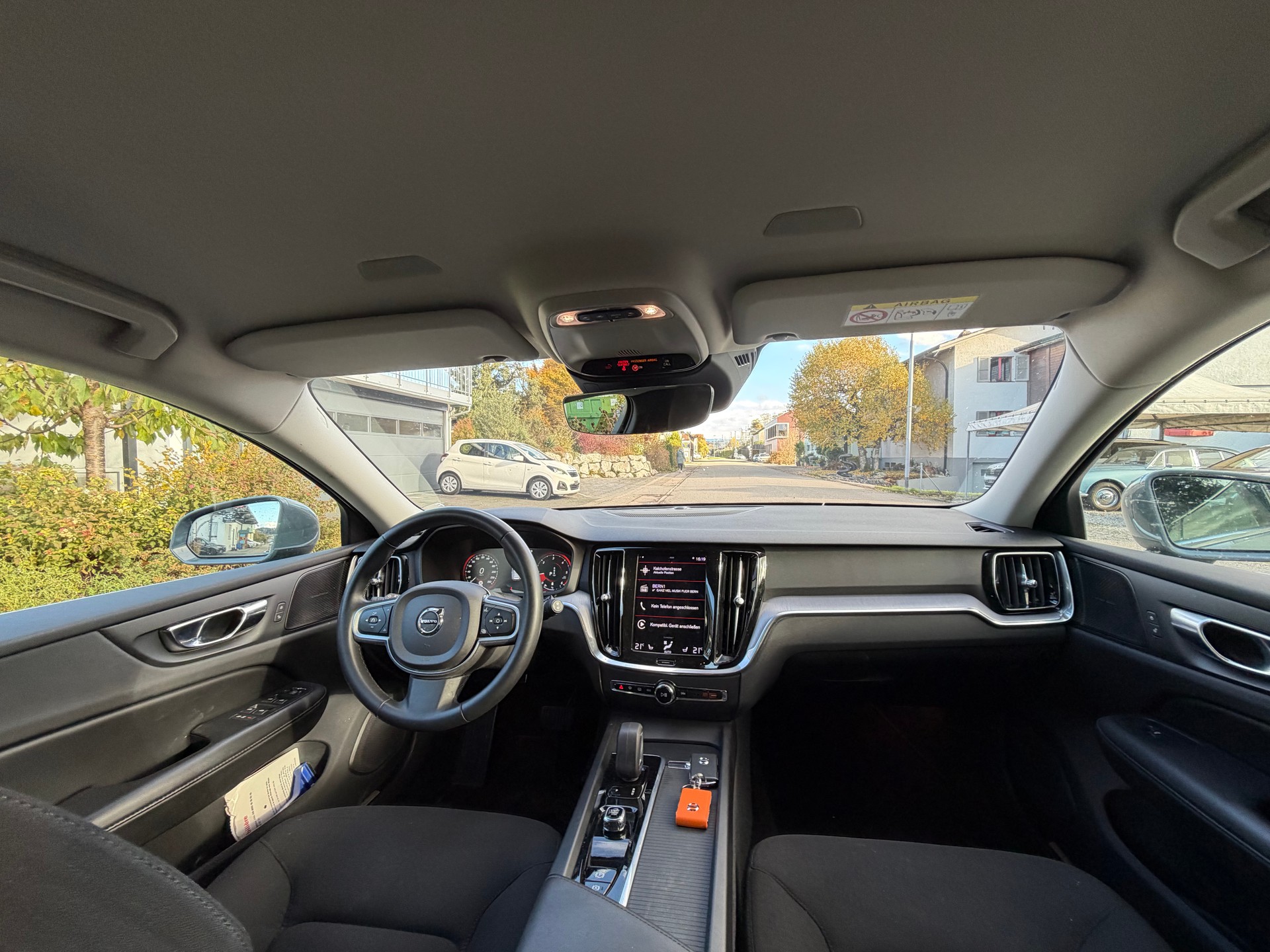 VOLVO V60 B4 Diesel Mild Hybrid Momentum Geartronic-image-8