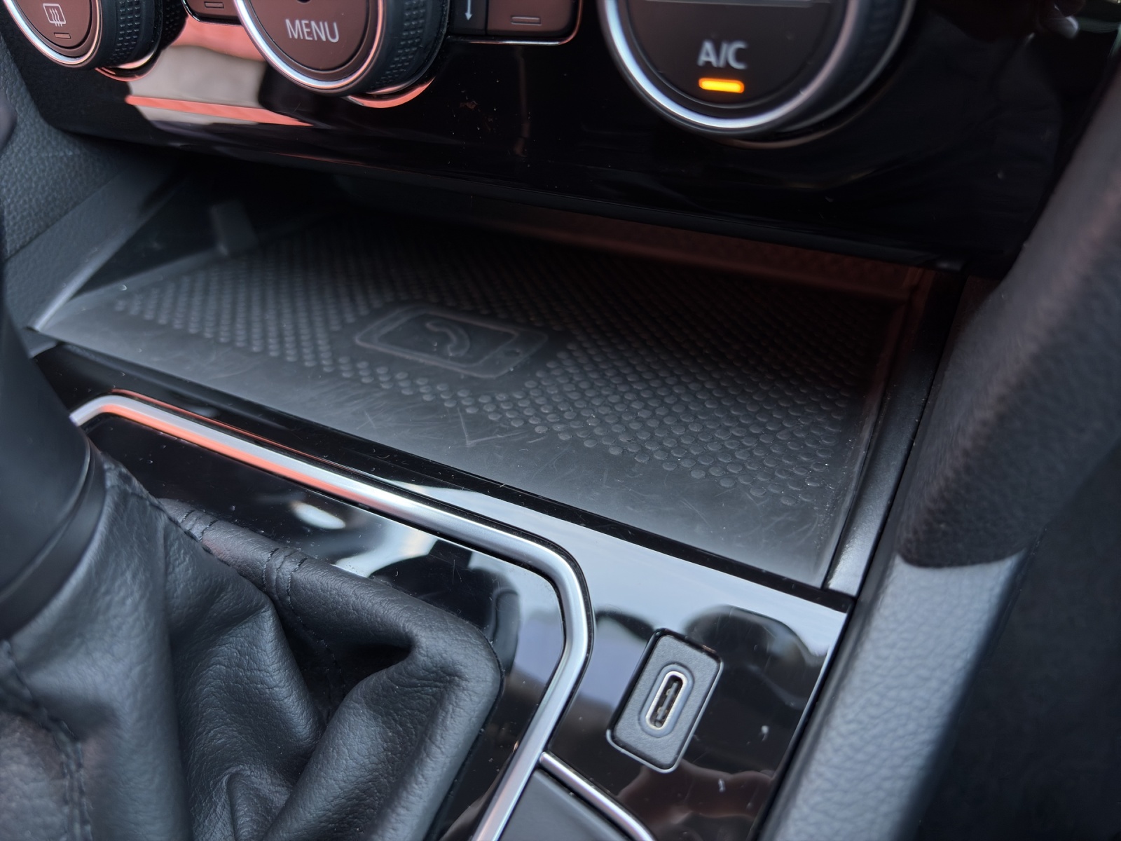 VW Passat 2.0 TDI BMT Elegance 4Motion DSG-image-11
