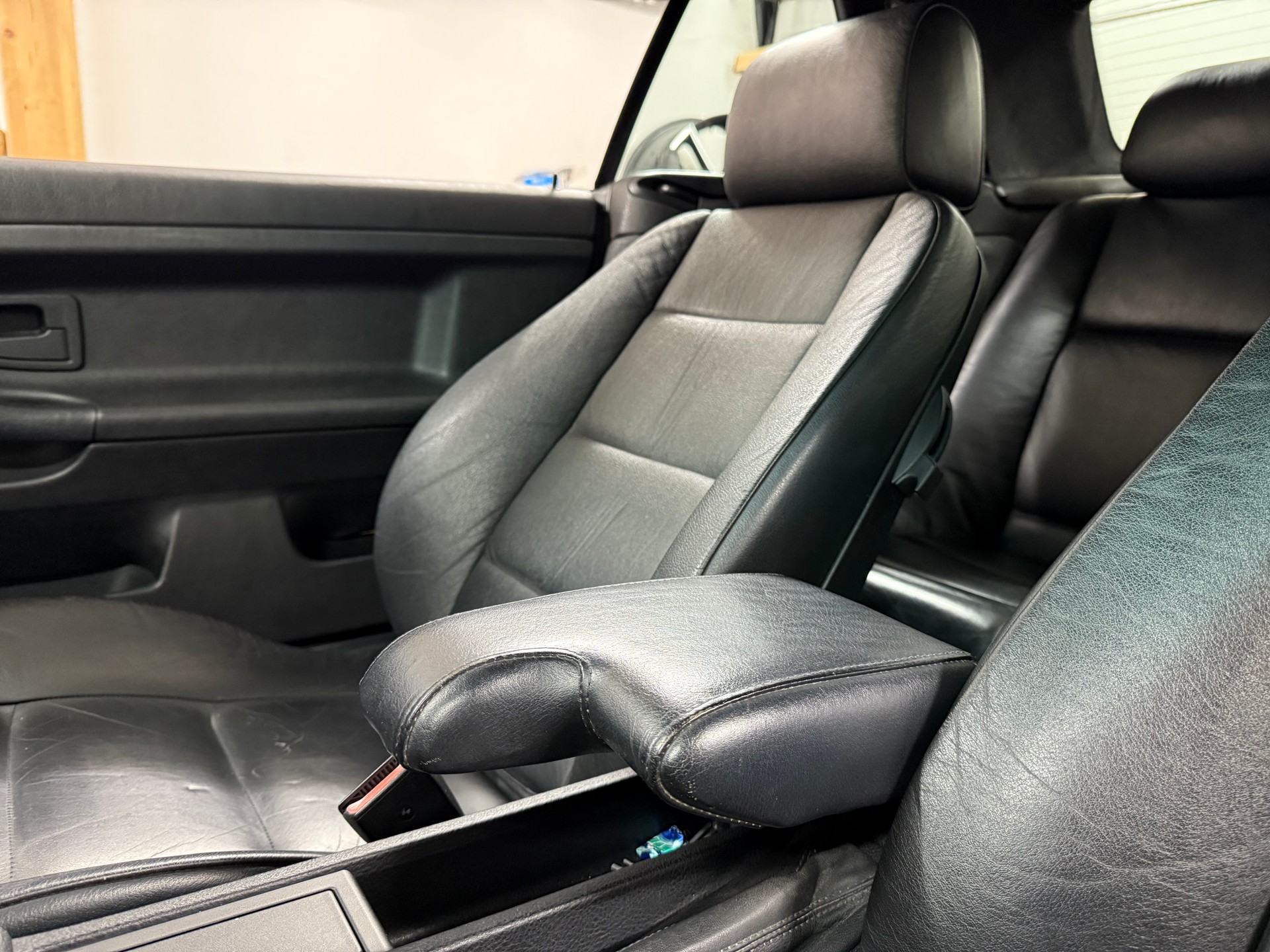 BMW 325i A Cabrio-image-7