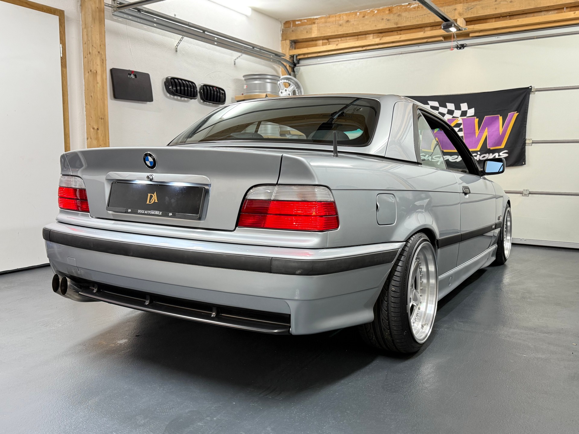 BMW 325i A Cabrio-image-2