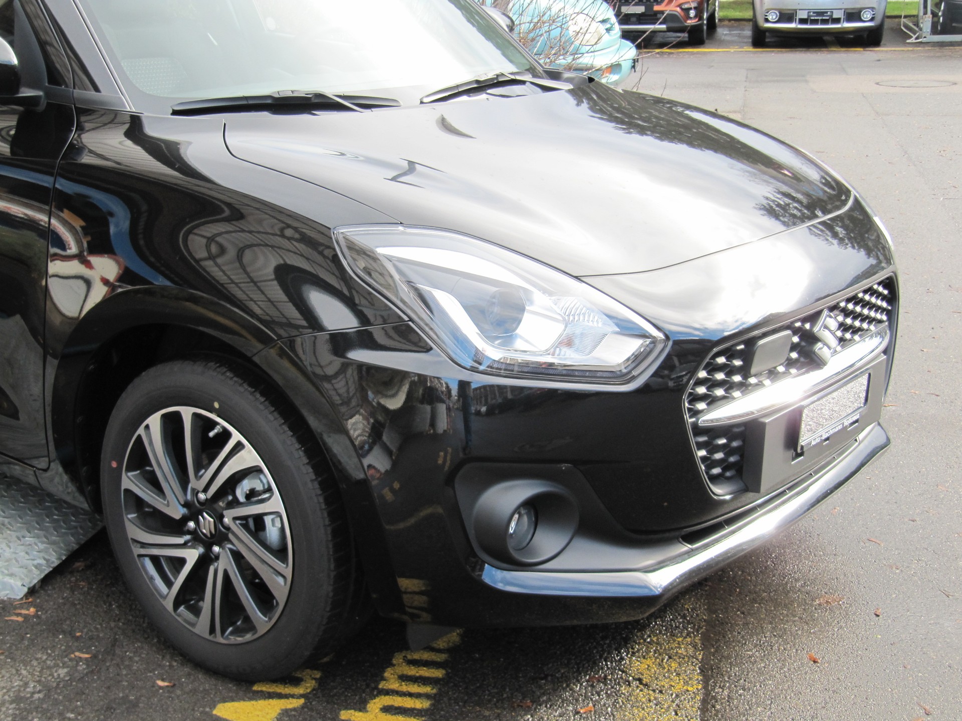 SUZUKI Swift 1.2 Compact Top Hybrid-image-12