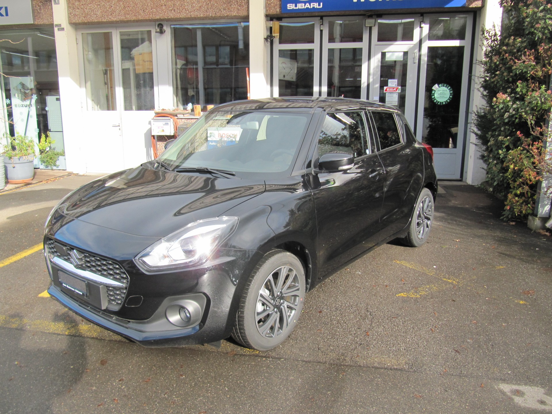 SUZUKI Swift 1.2 Compact Top Hybrid-image-7