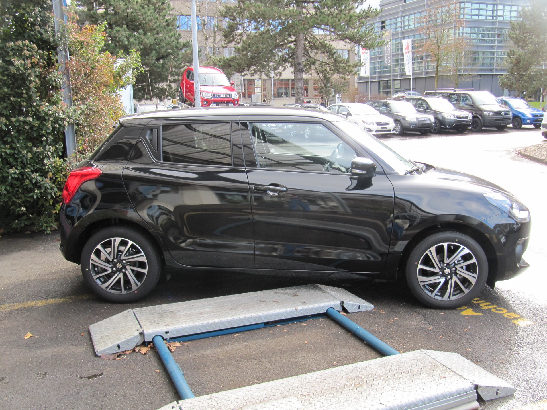 SUZUKI Swift 1.2 Compact Top Hybrid-image-14