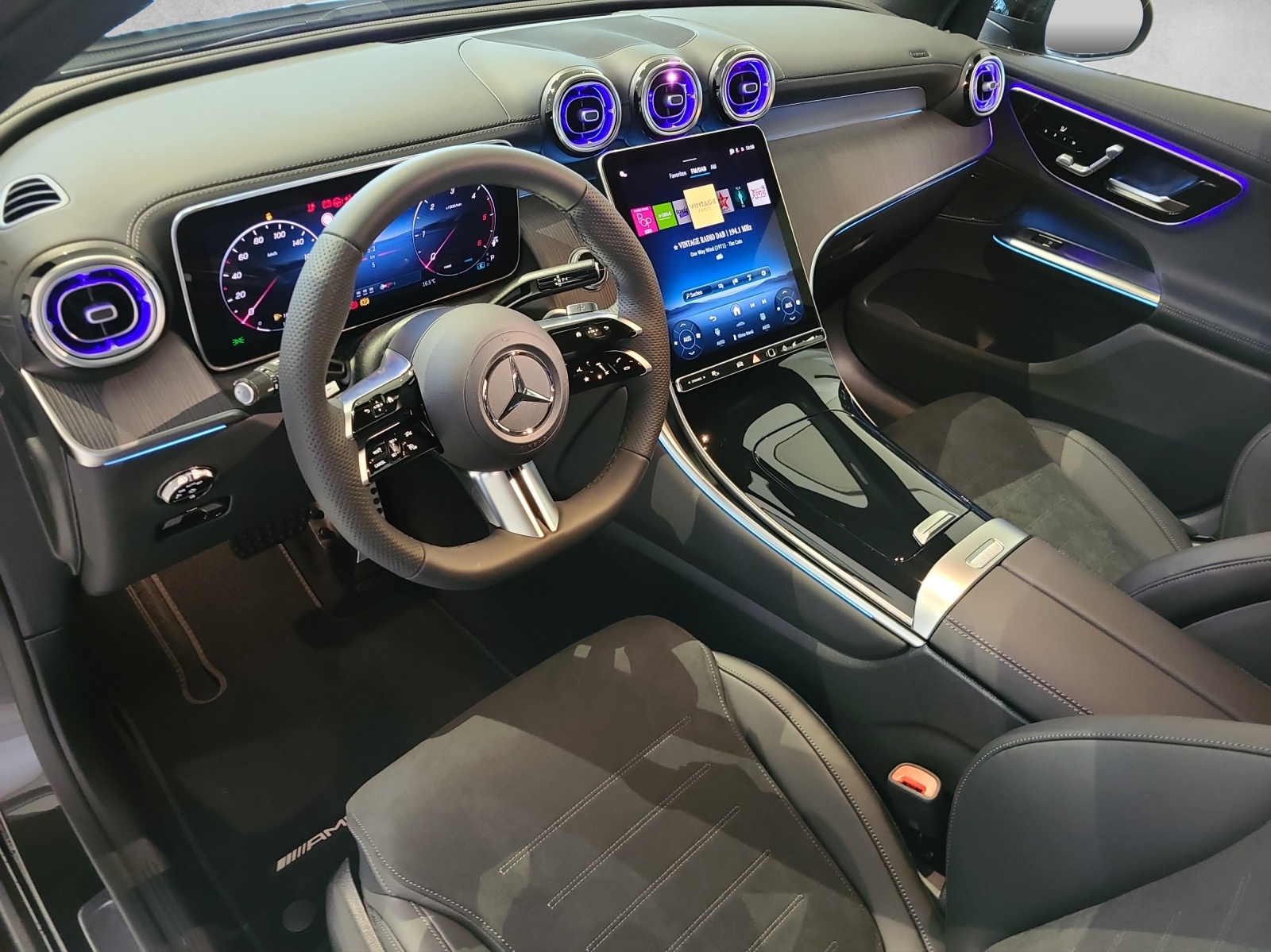 MERCEDES-BENZ GLC 220 d 4Matic 9G-Tronic-image-6