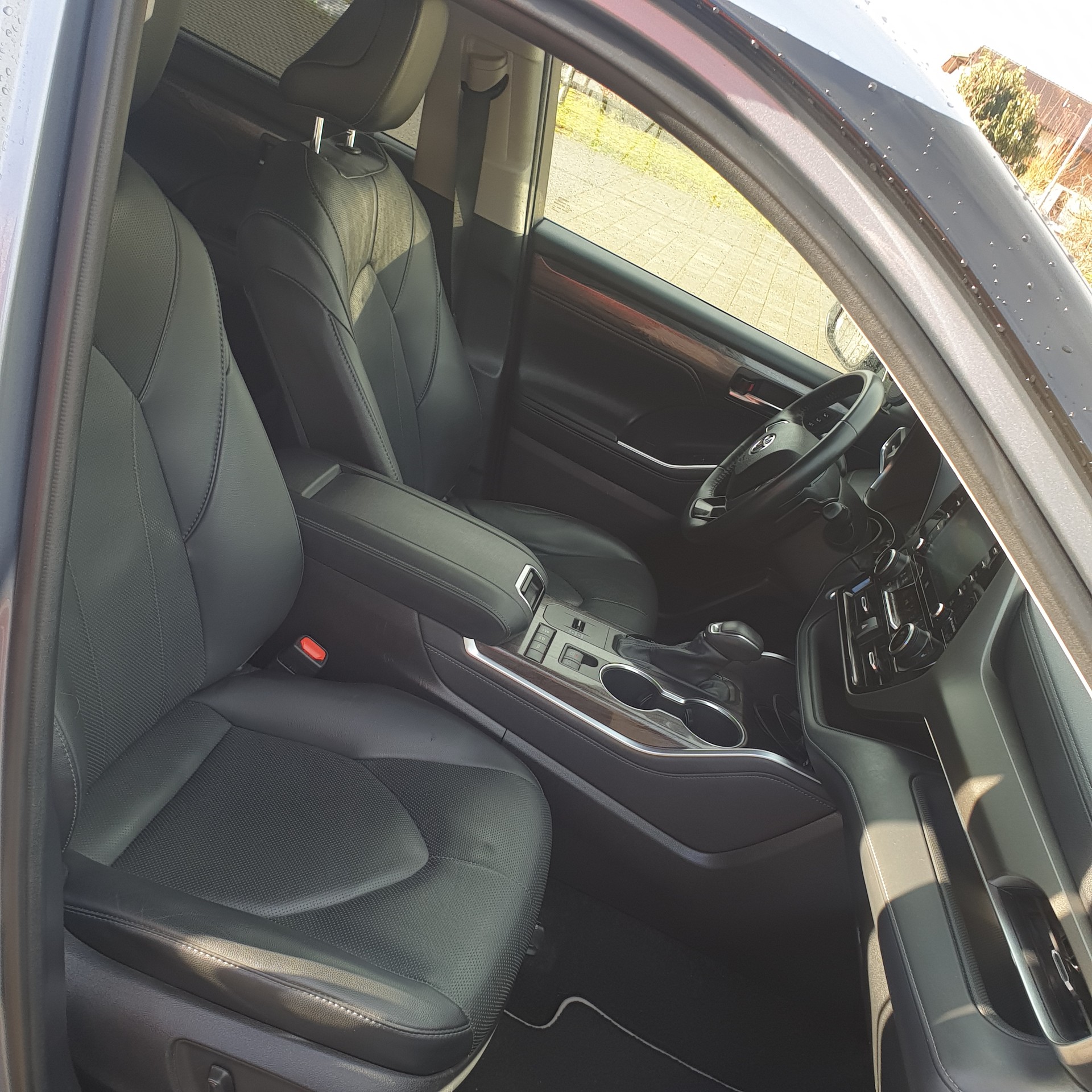 TOYOTA Highlander 2.5 HSD Premium e-CVT-image-6