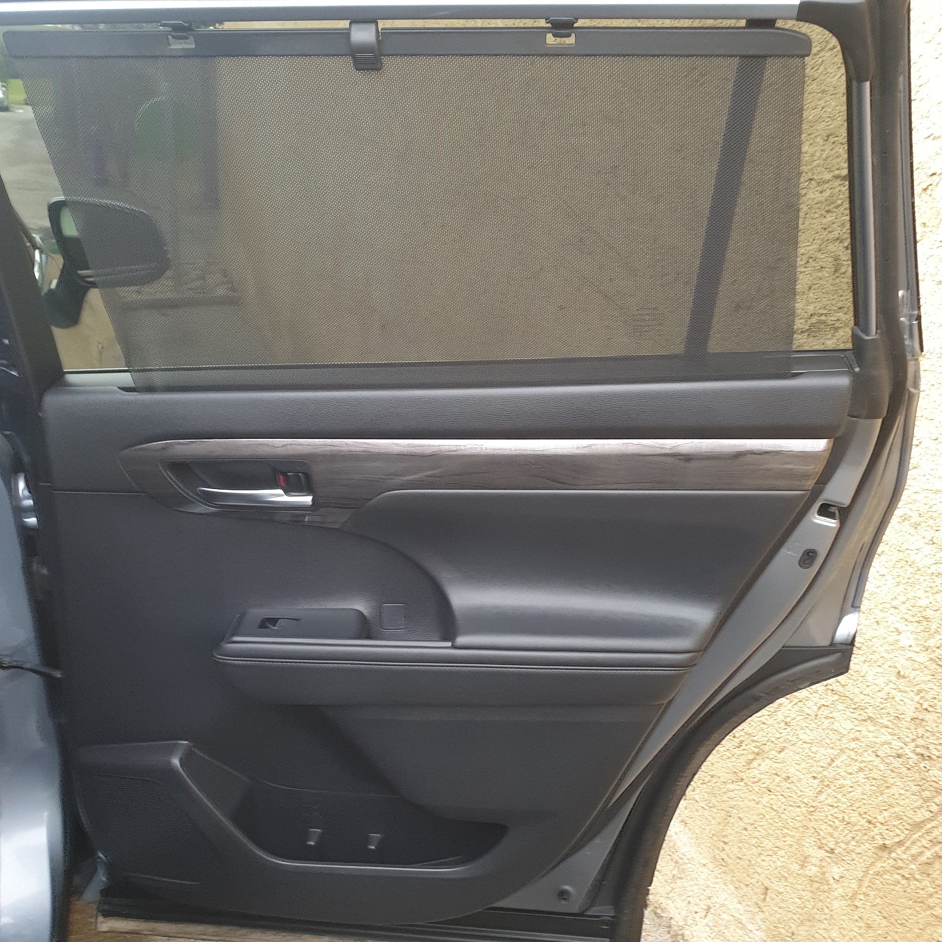 TOYOTA Highlander 2.5 HSD Premium e-CVT-image-18
