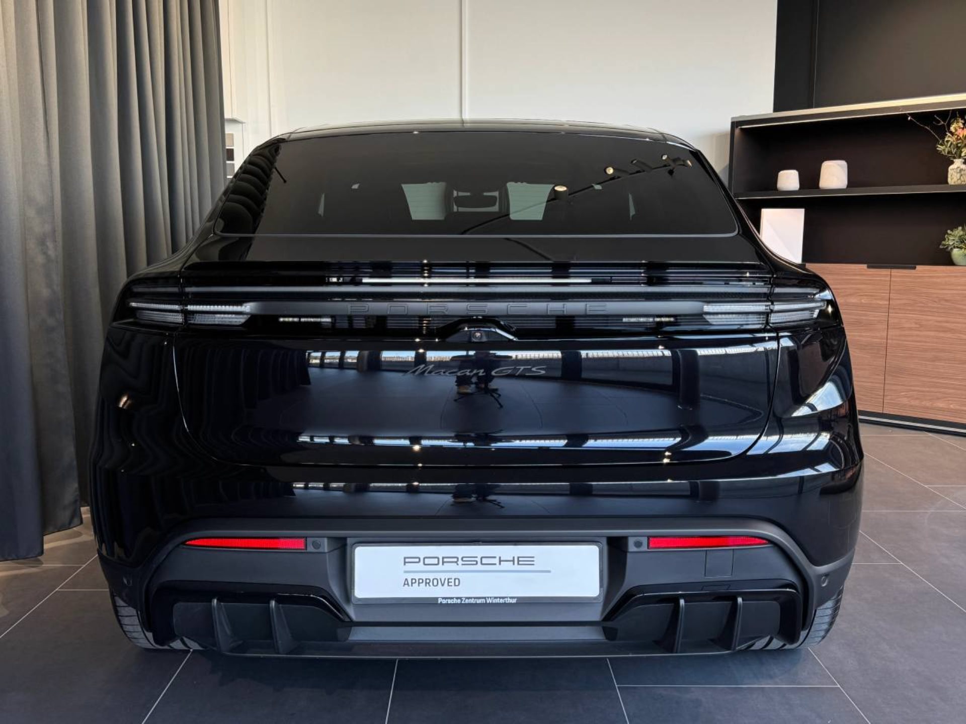 PORSCHE Macan GTS-image-6