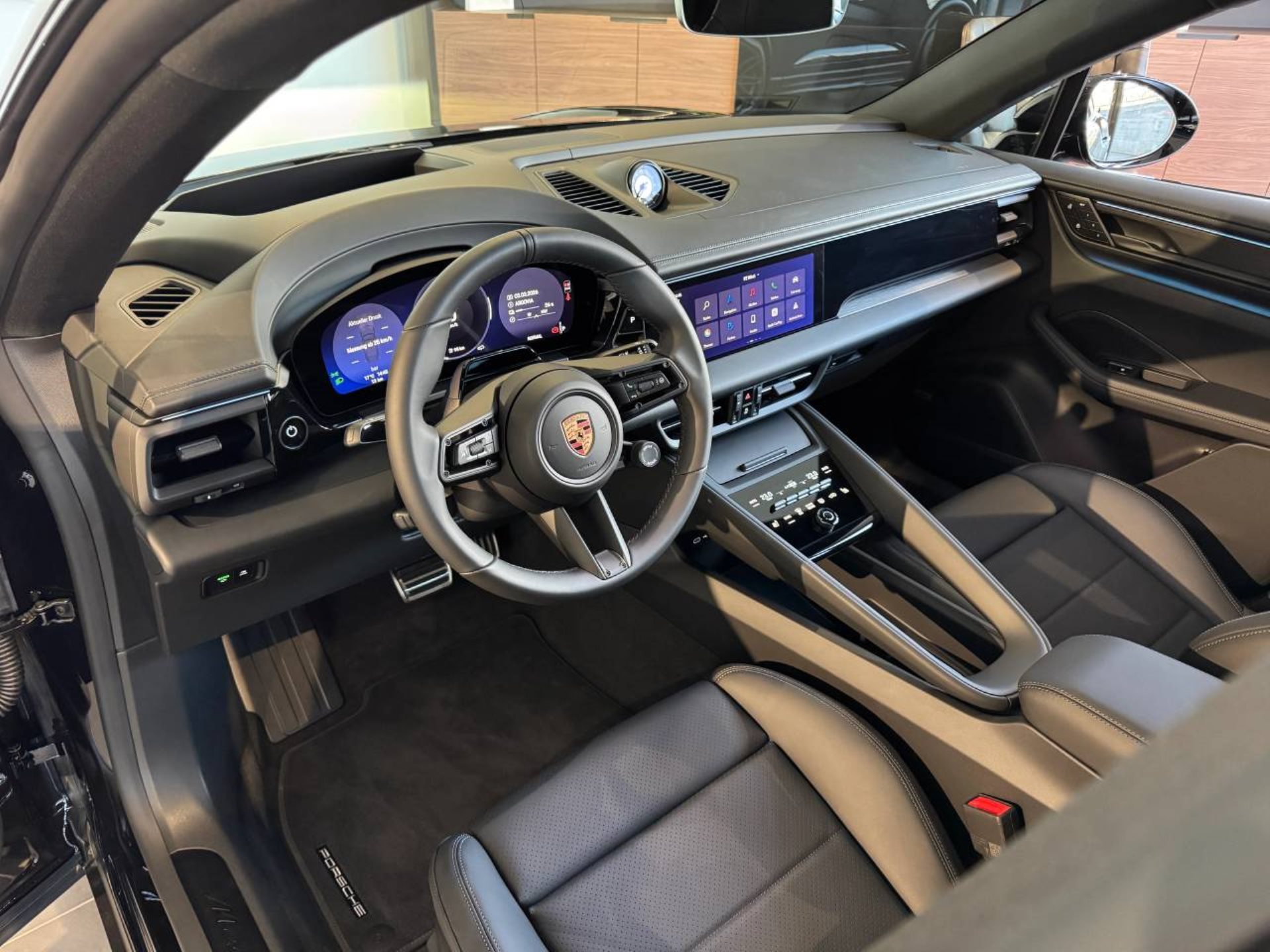 PORSCHE Macan GTS-image-4