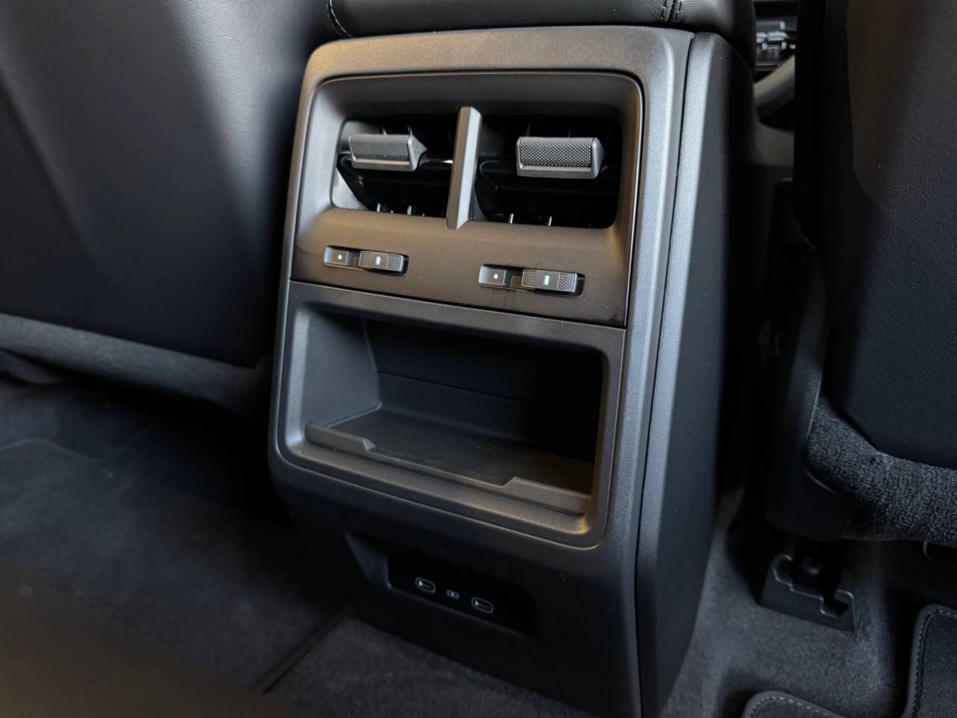 PORSCHE Macan GTS-image-32
